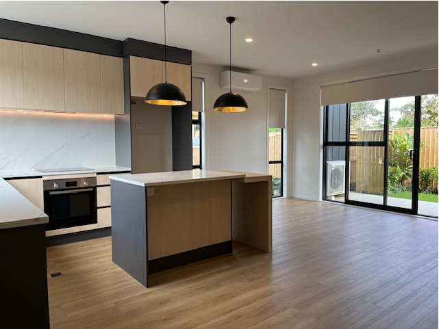 27F Dawnhaven Drive, Te Atatu Peninsula, Waitakere City