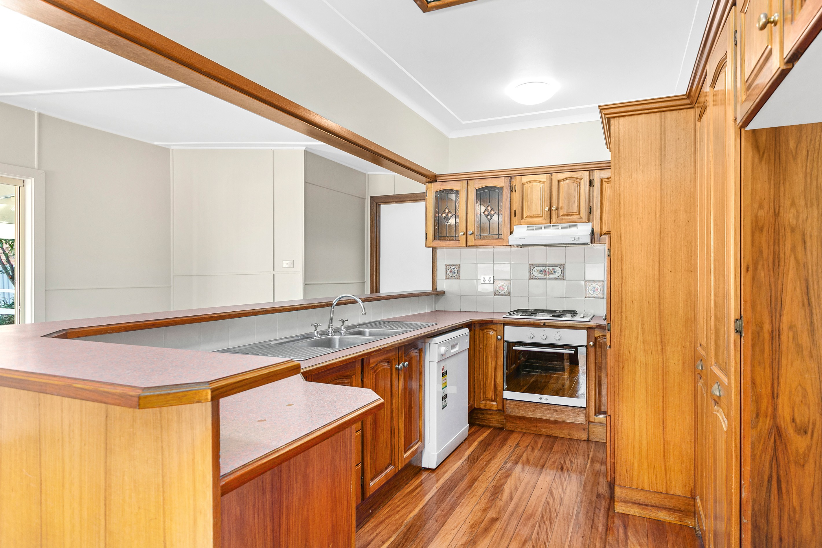 10 Barrack Avenue, Barrack Heights, NSW 2528