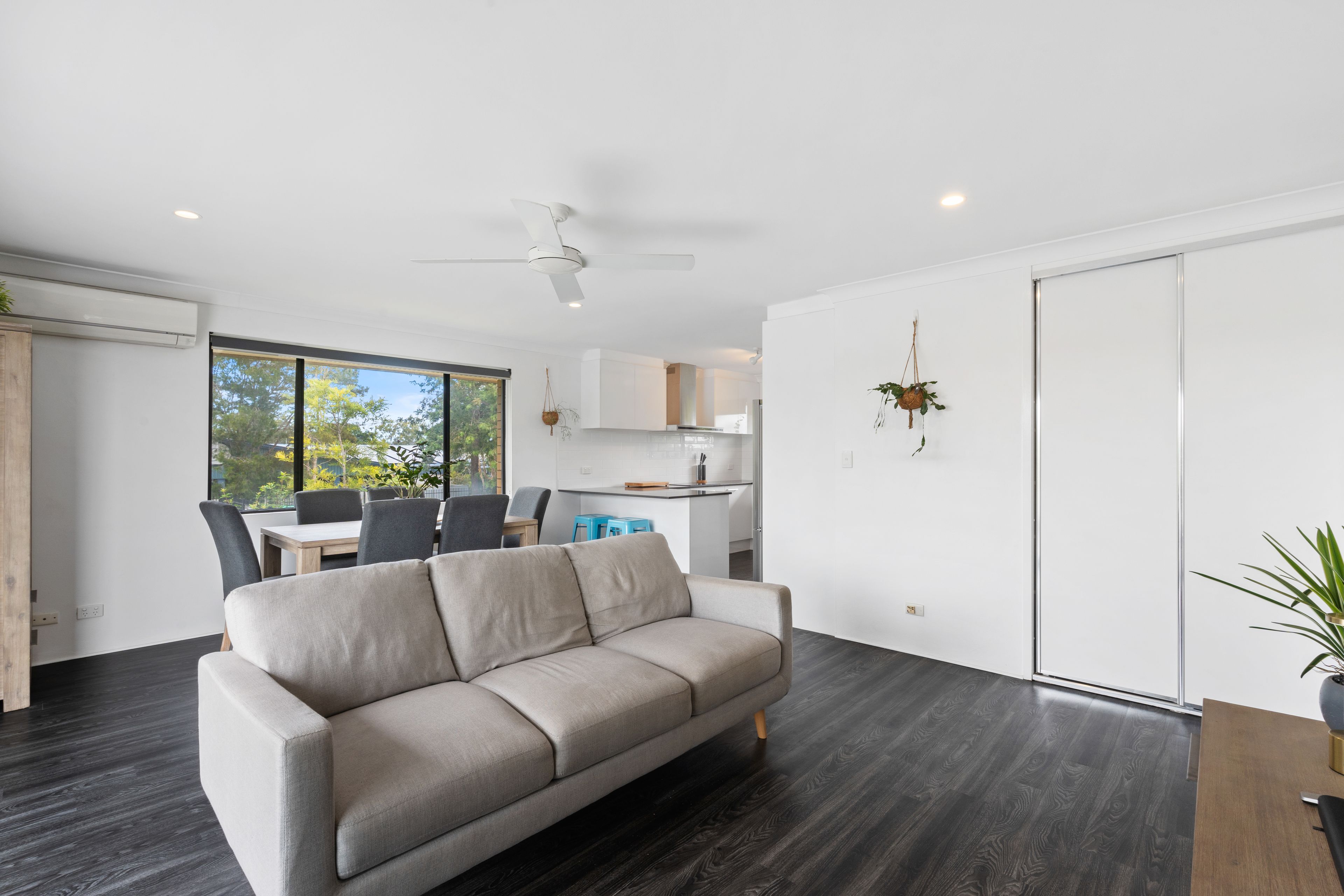4/40 Oceanic Drive — photo 5 of 17
