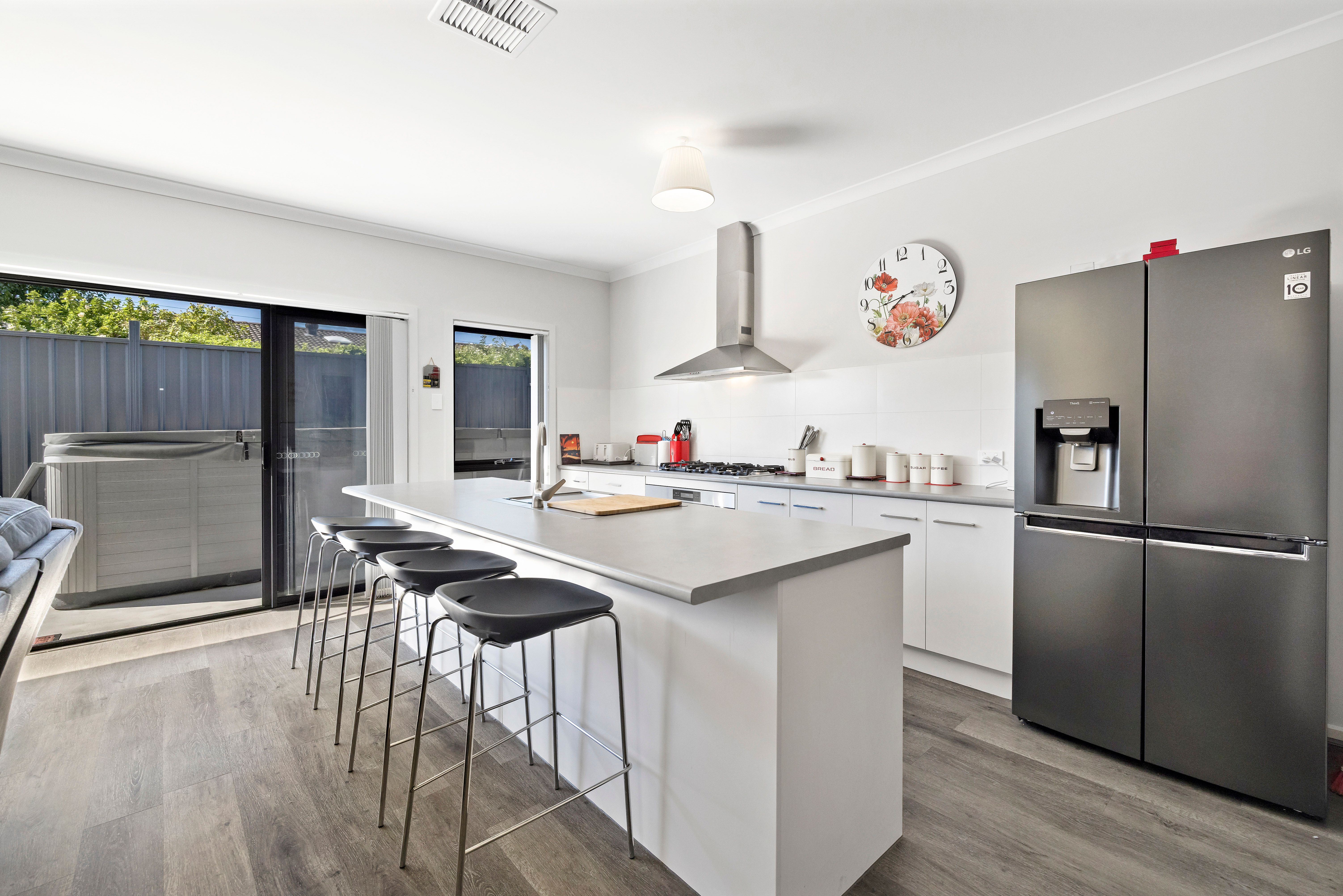 7 Greenfield Crescent — photo 4 of 24