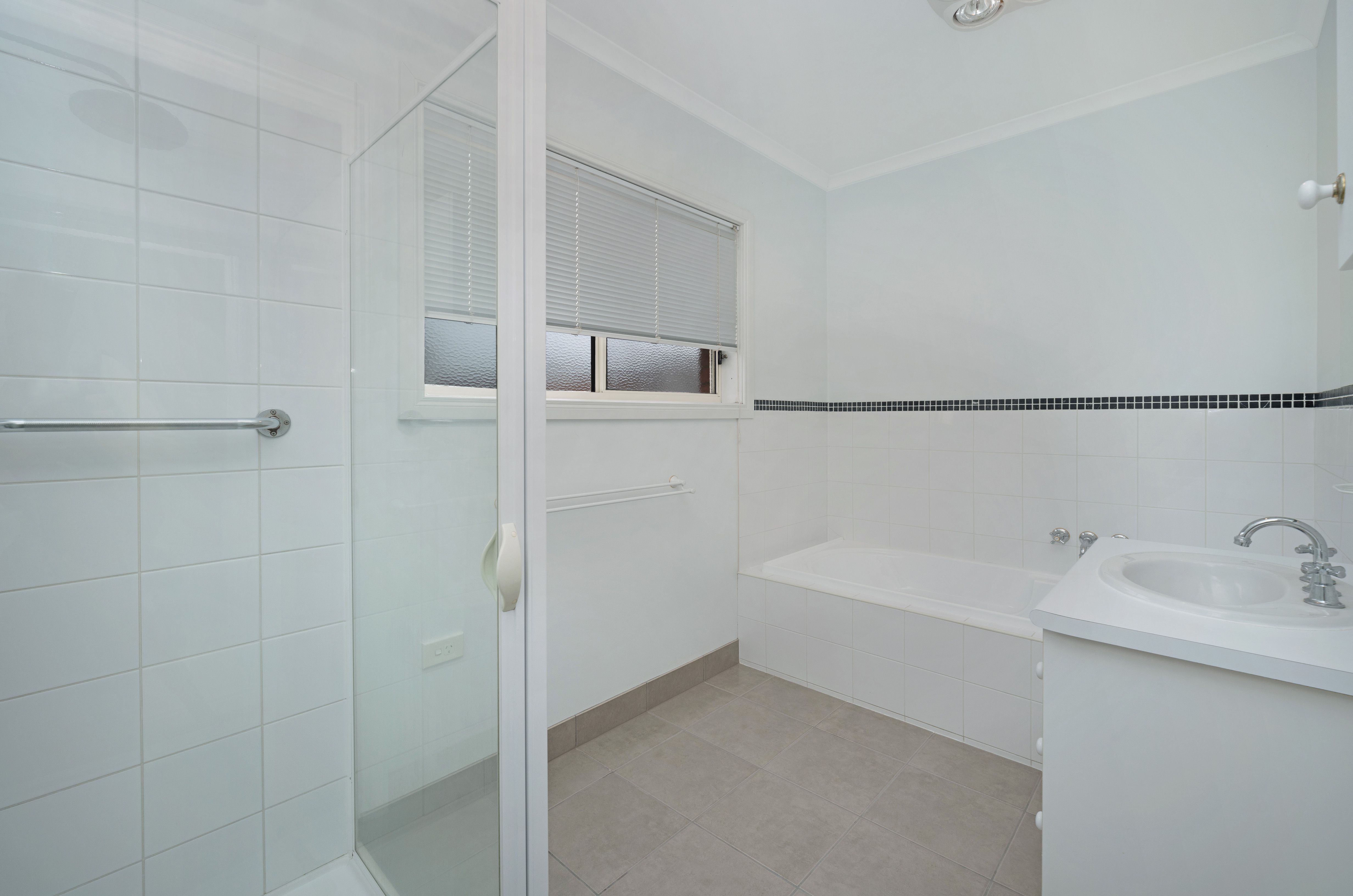 32 Jamieson Avenue — photo 10 of 14