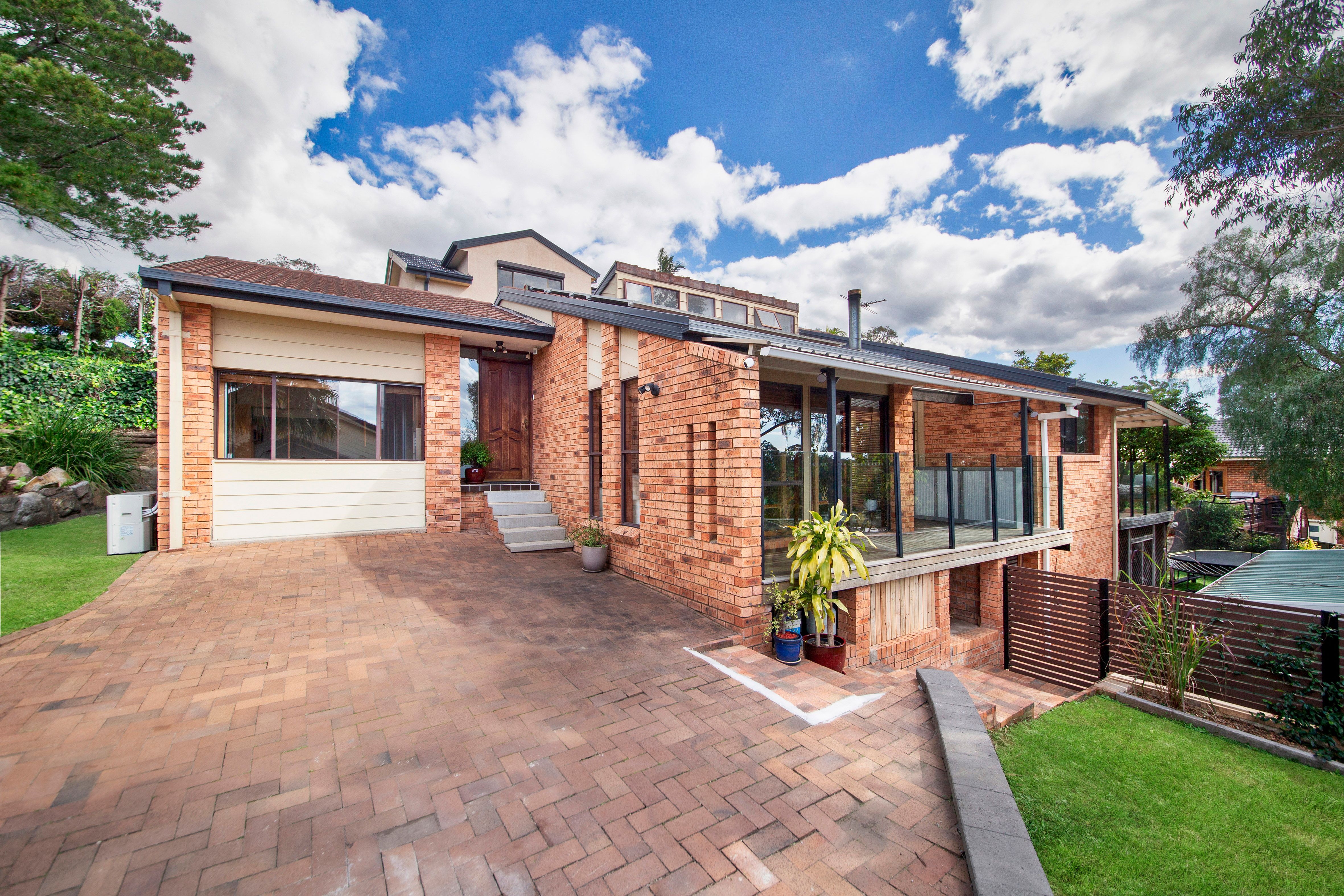 10 Goolagong Place, Menai NSW 2234