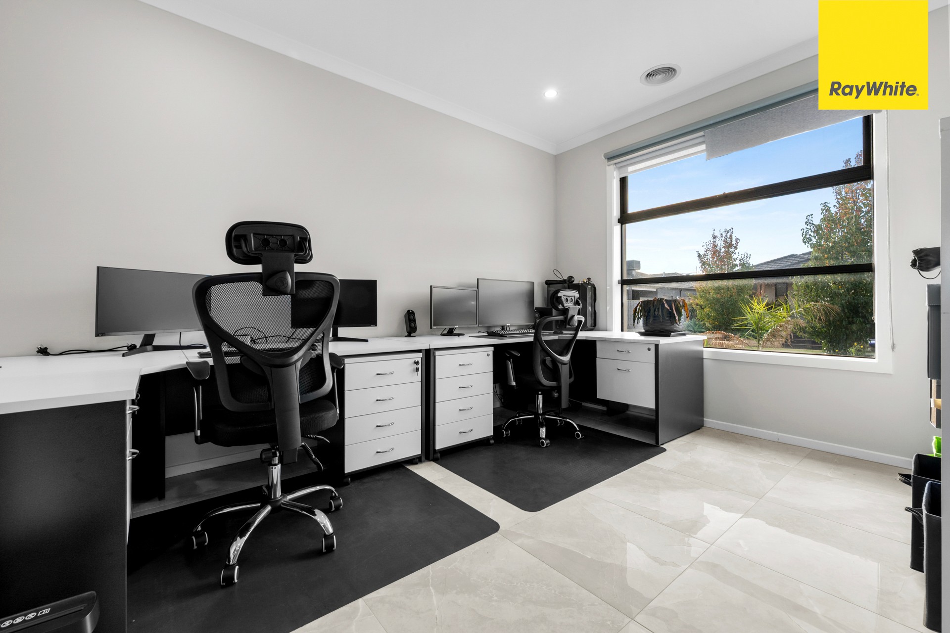 4 Dickens Street, Strathtulloh, VIC 3338