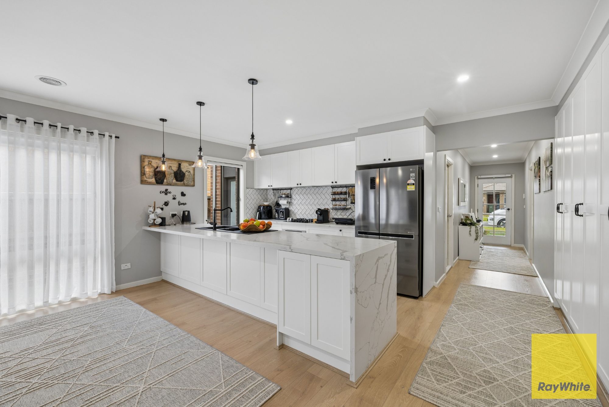 60 Evesham Drive — photo 11 of 25