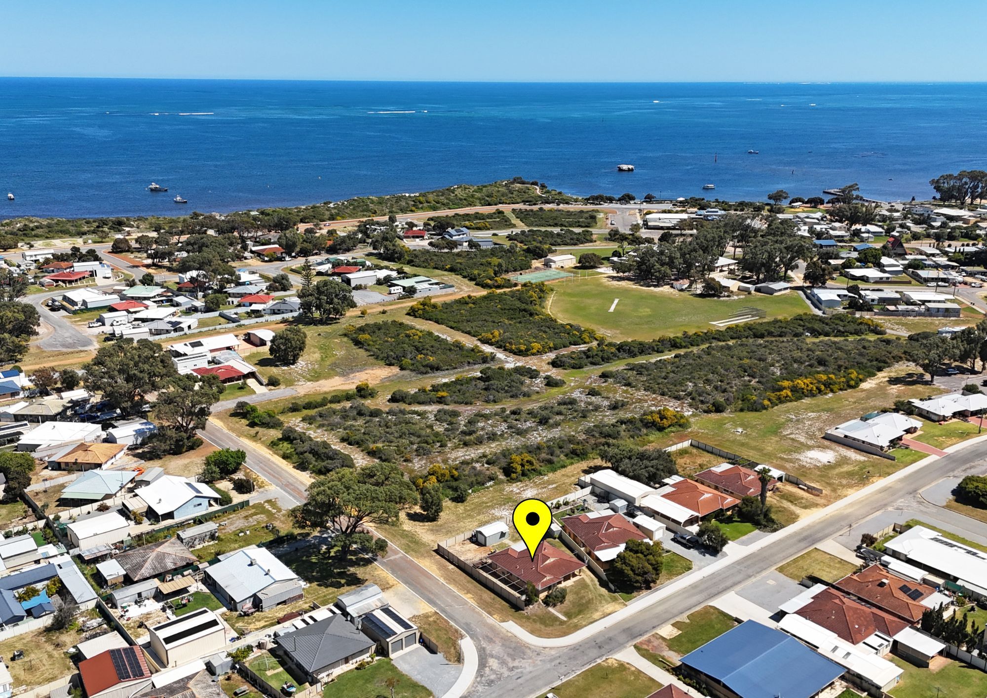 7 Morcombe Road, Leeman, WA 6514