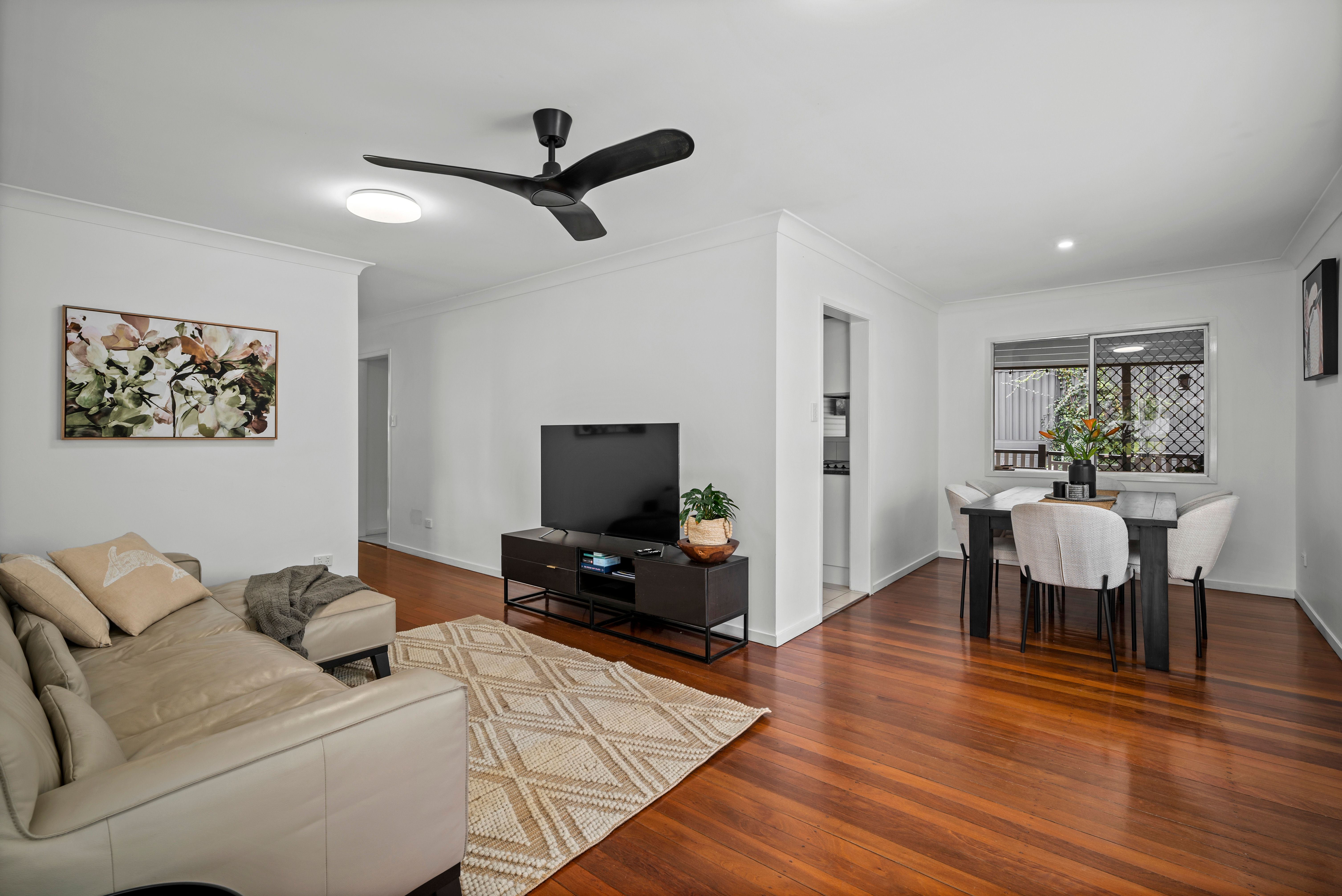 15 Yvonne Street — photo 3 of 26