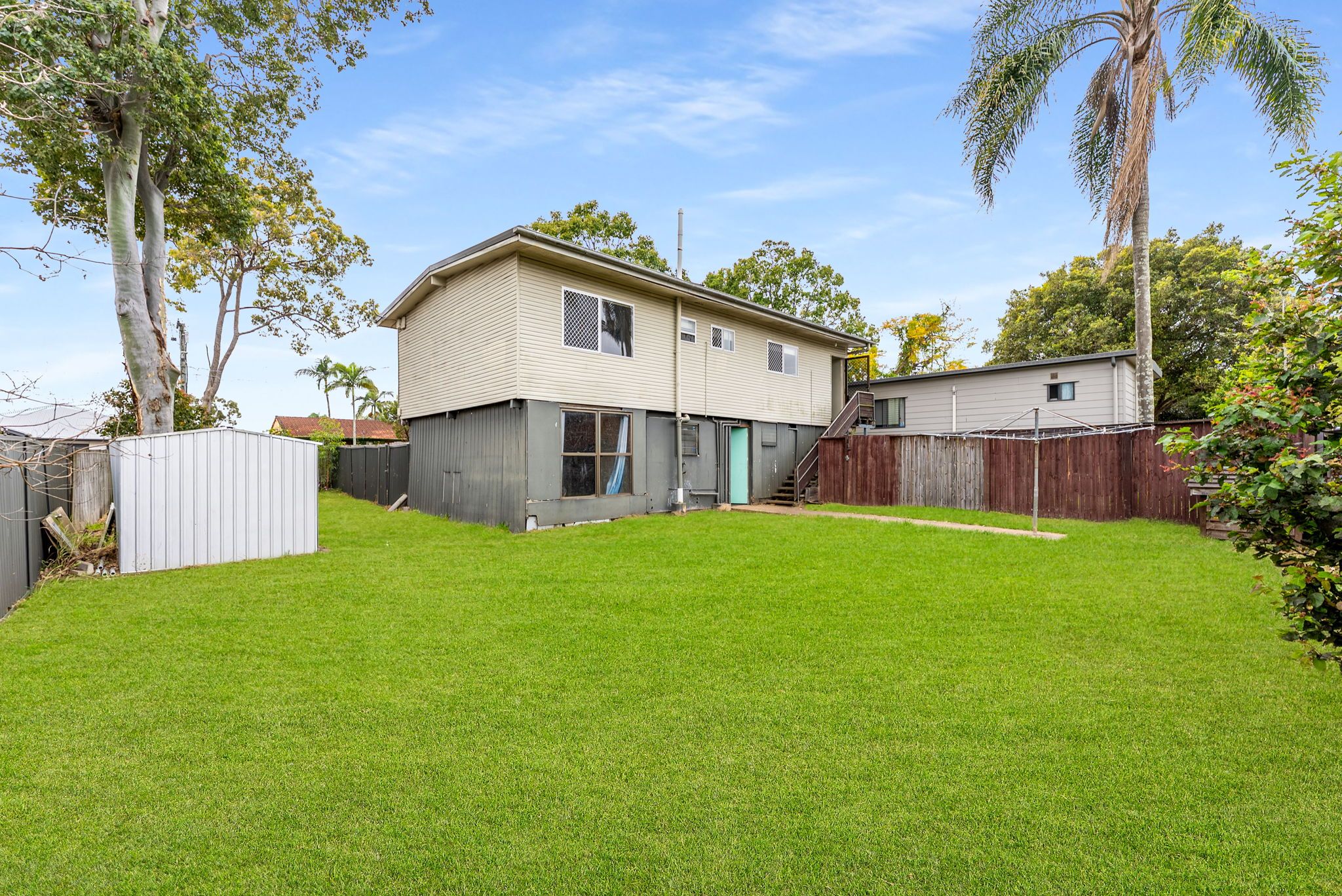 8 Mark Lane — photo 10 of 11