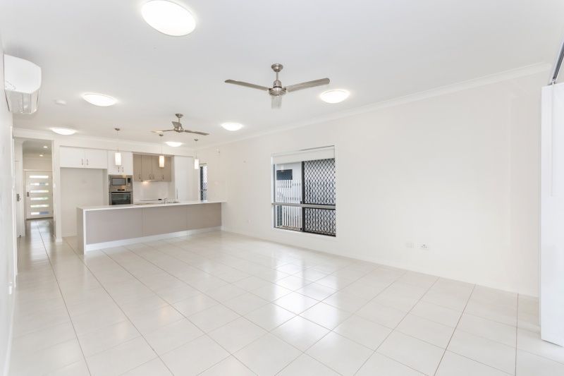 111 Daydream Circuit, Burdell, QLD 4818