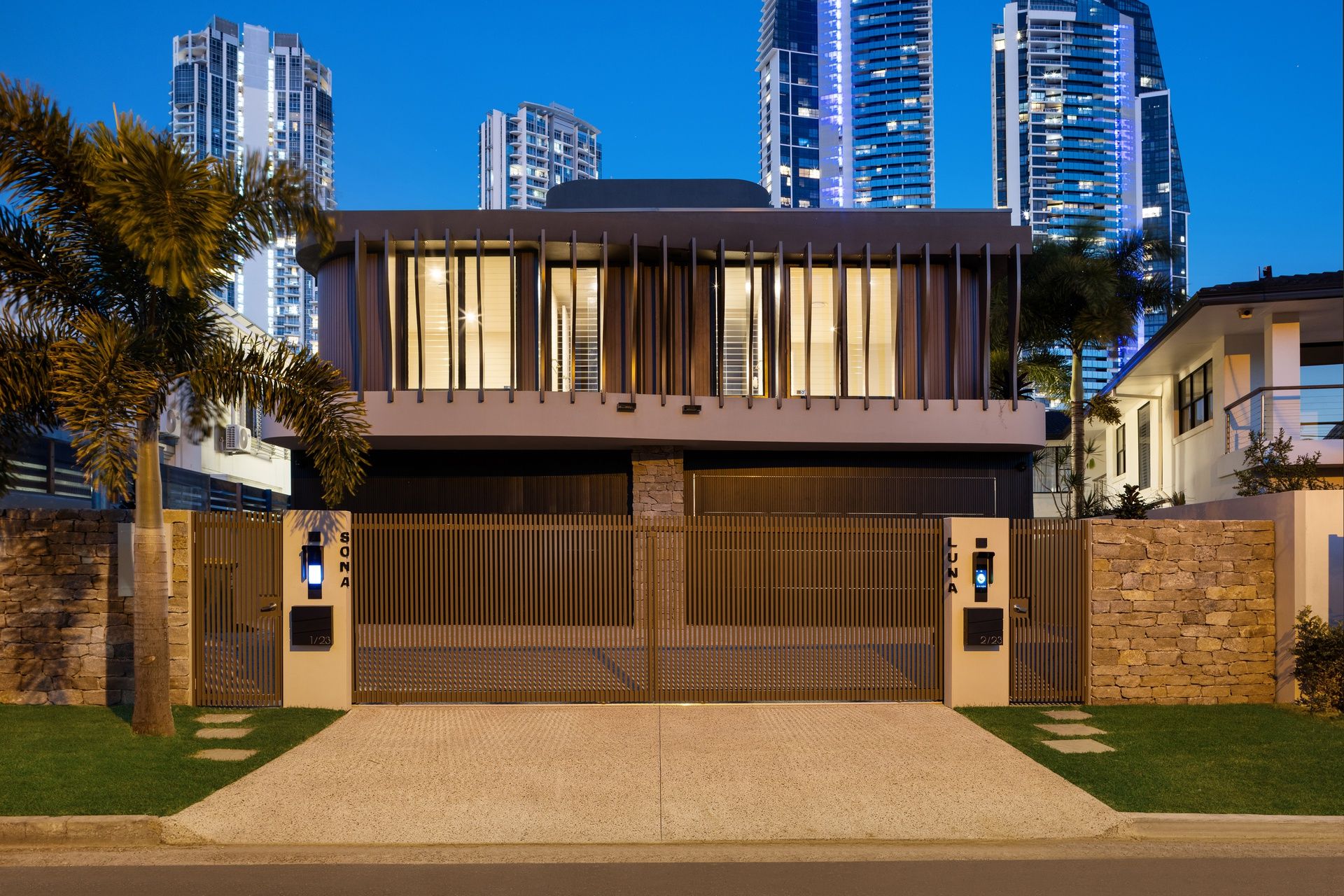 2/23 Tarcoola Crescent — photo 4 of 20