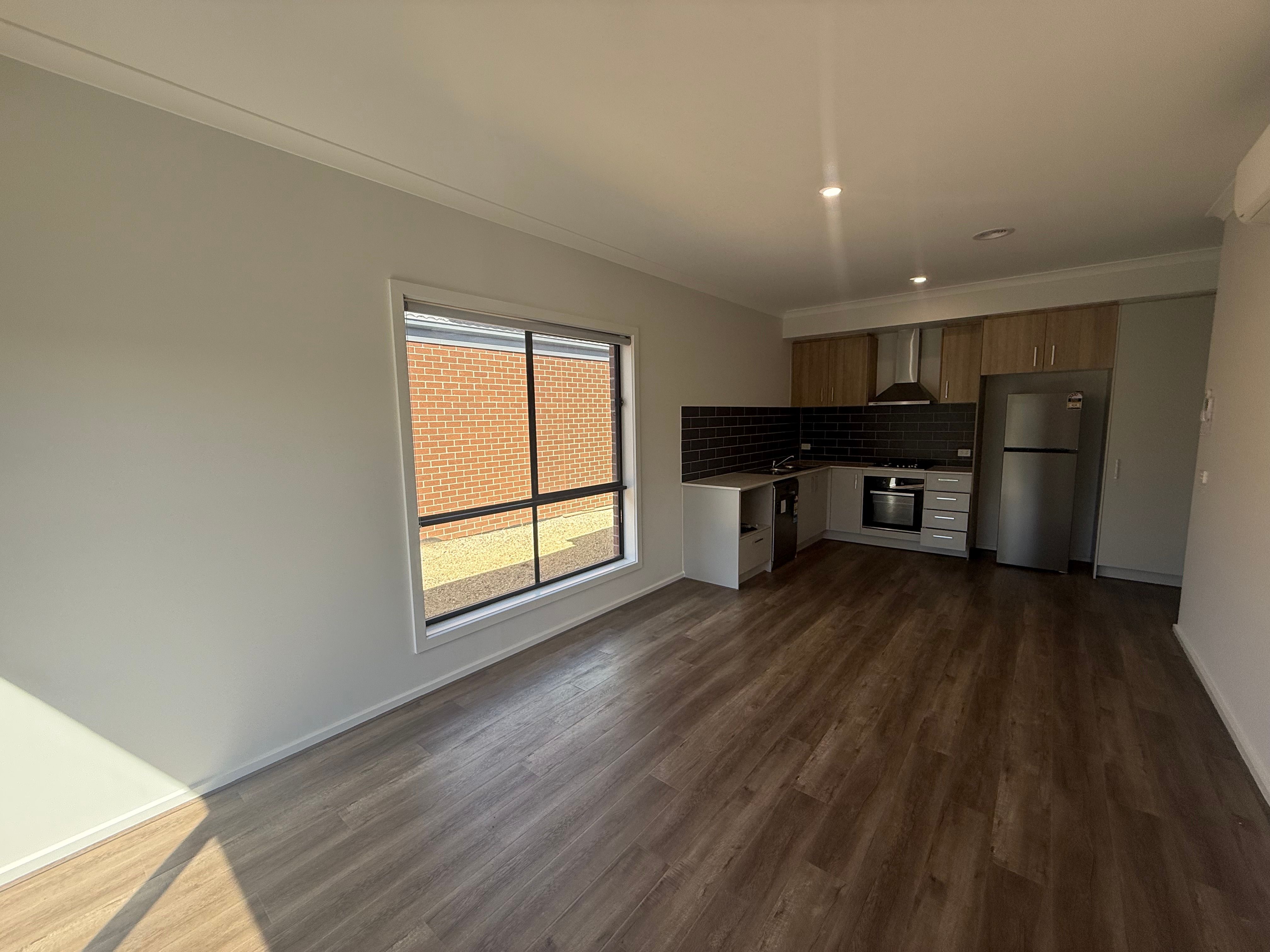 6 Pedirka Road — photo 7 of 16