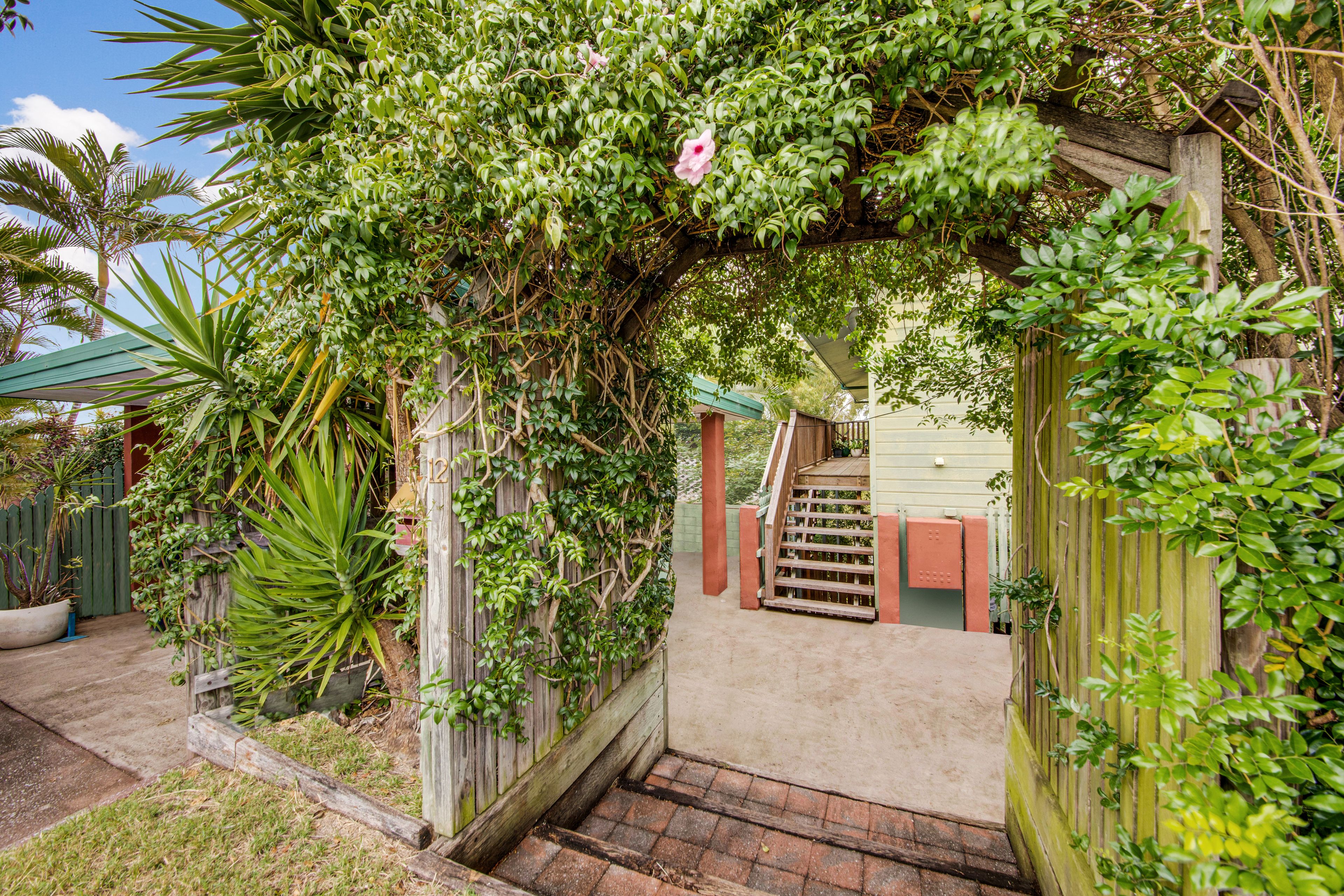 12 Bembooka Close, Glen Eden, QLD 4680