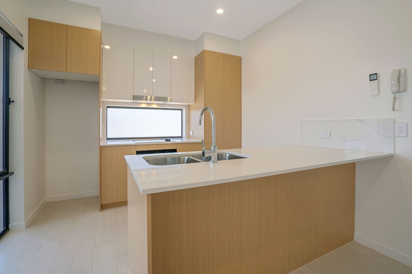 201/41 Milton Avenue, Paradise Point, QLD 4216