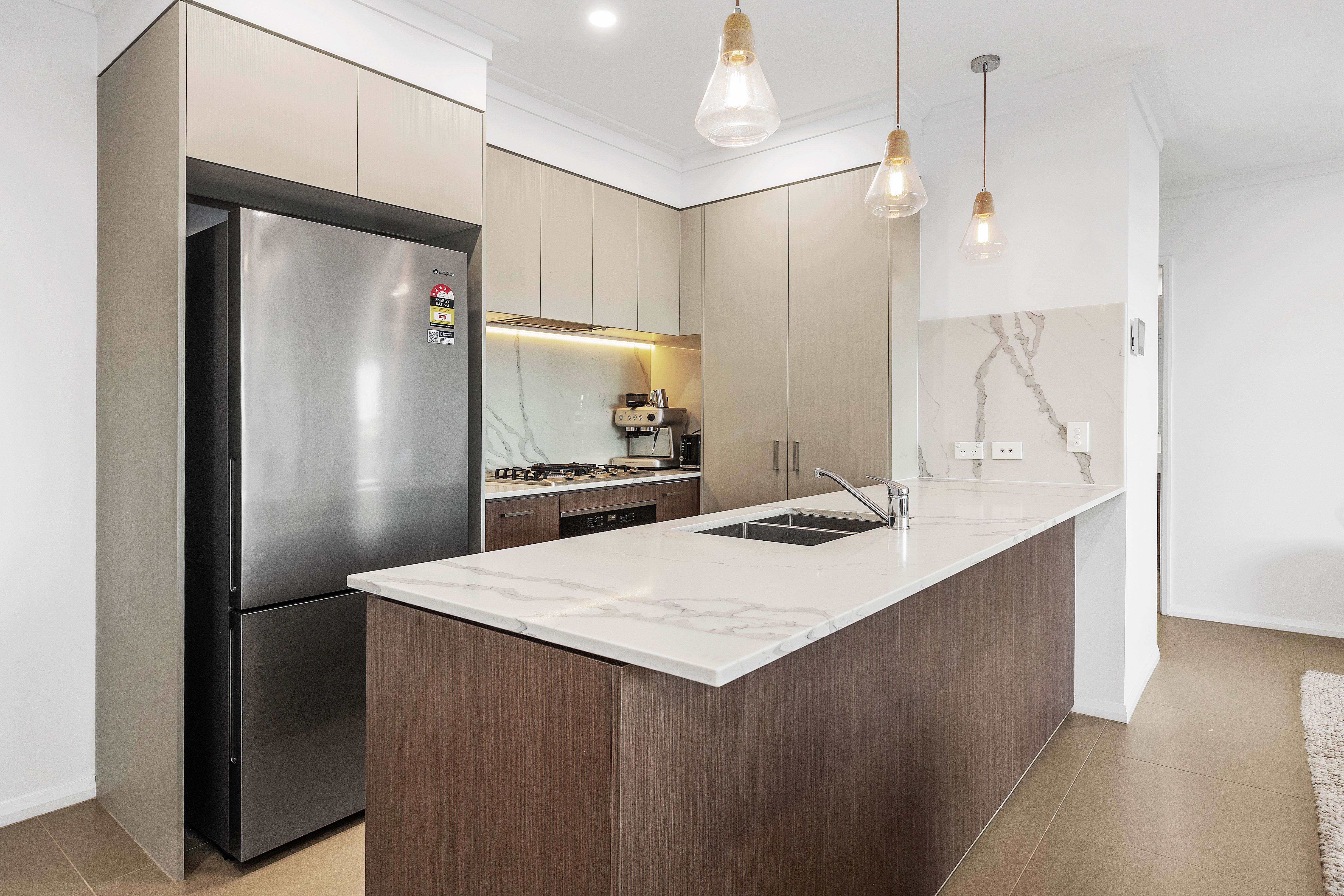 608/6 Algar Street — photo 4 of 16