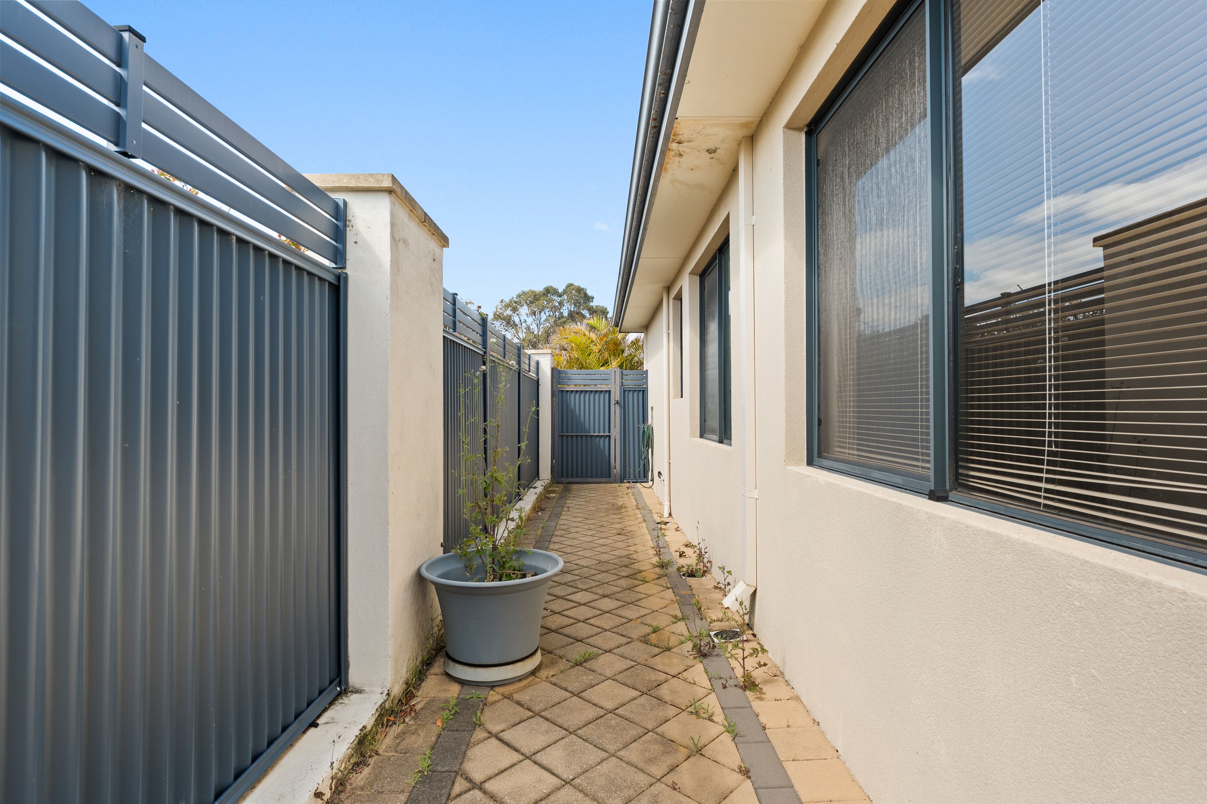 11 Linott Close — photo 27 of 30