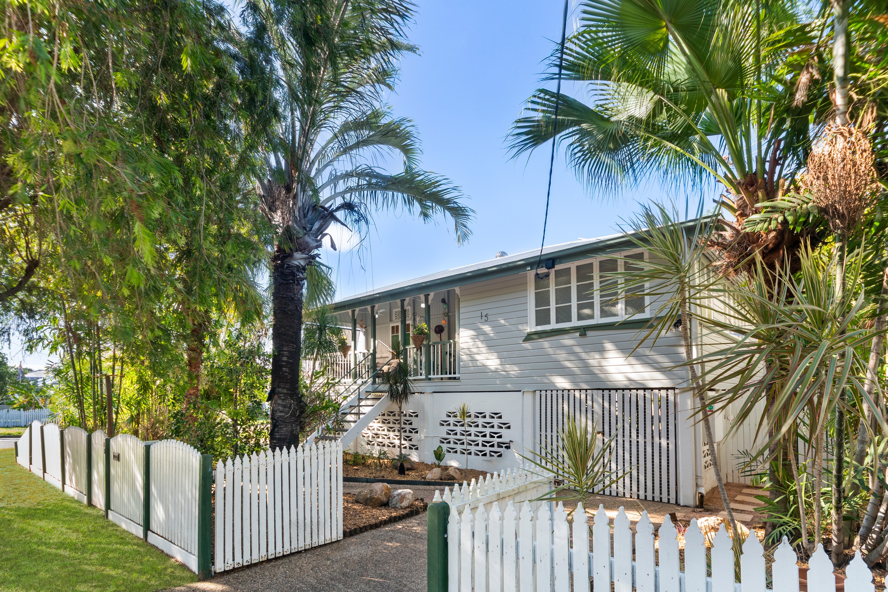 15 Albury Street, Pimlico, QLD 4812