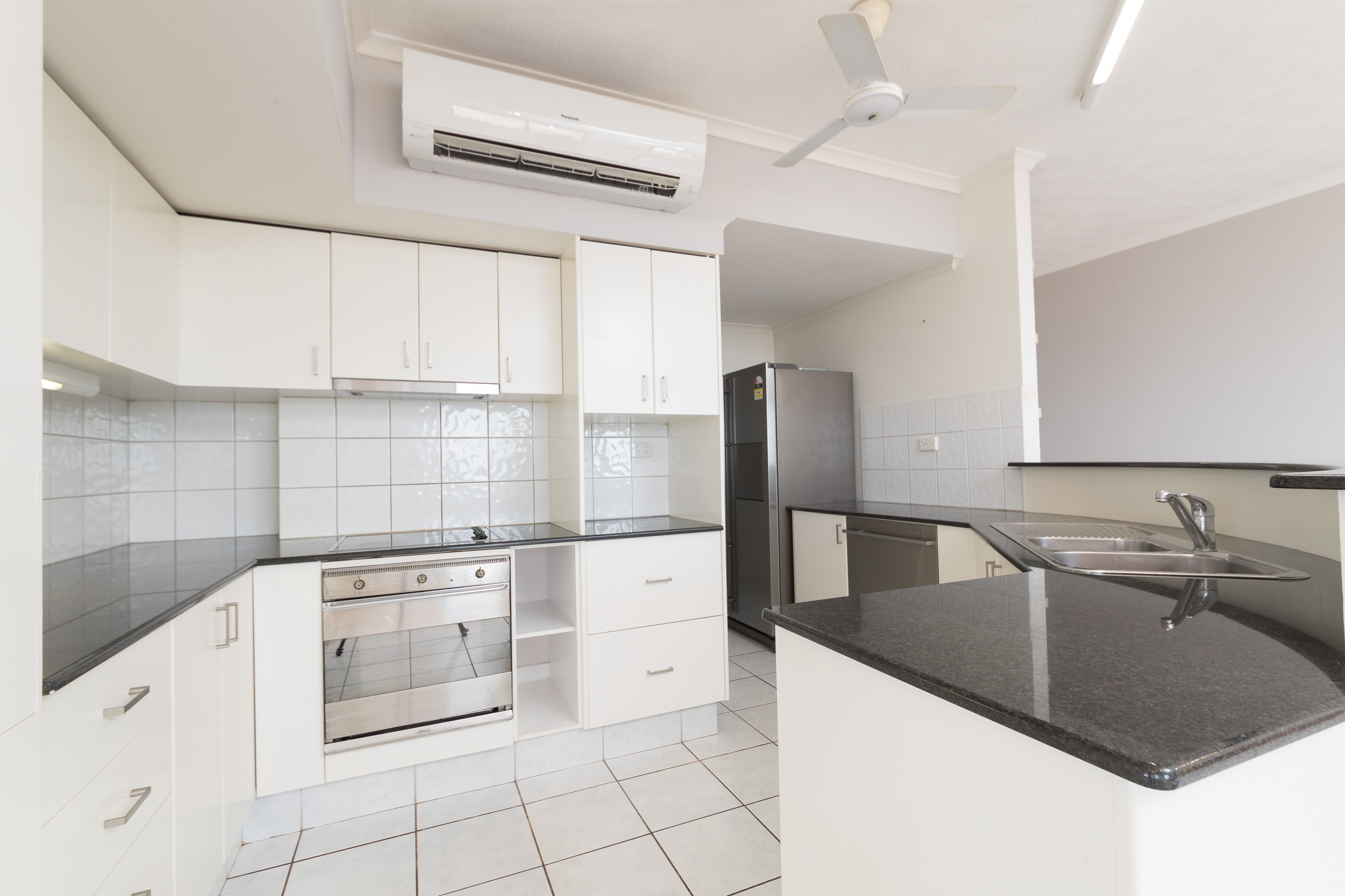 24 Harry Chan Avenue, DARWIN CITY NT 0800