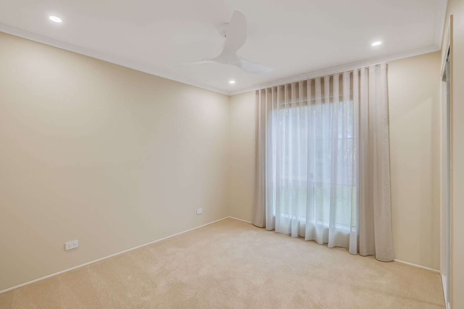 11 Merrol Street — photo 9 of 15