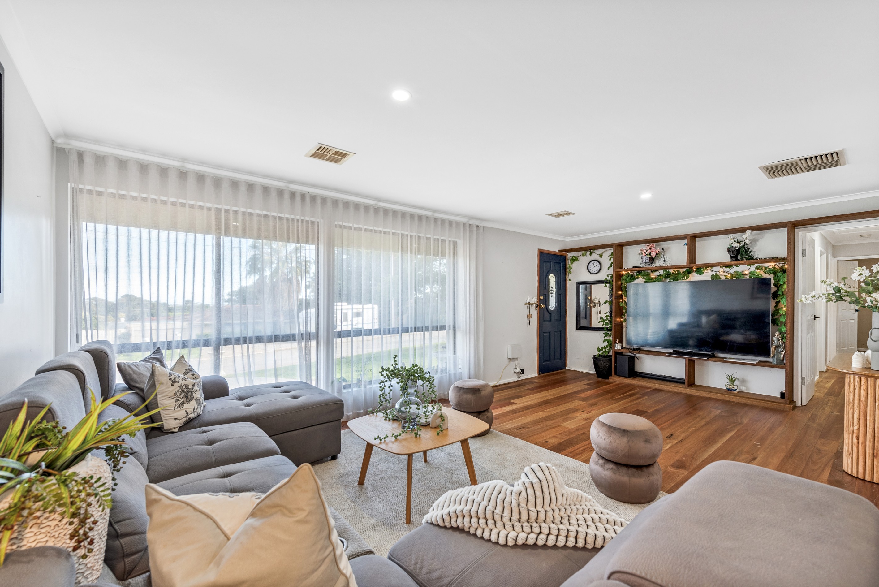 18 Greenloop Crescent, Huntfield Heights, SA 5163