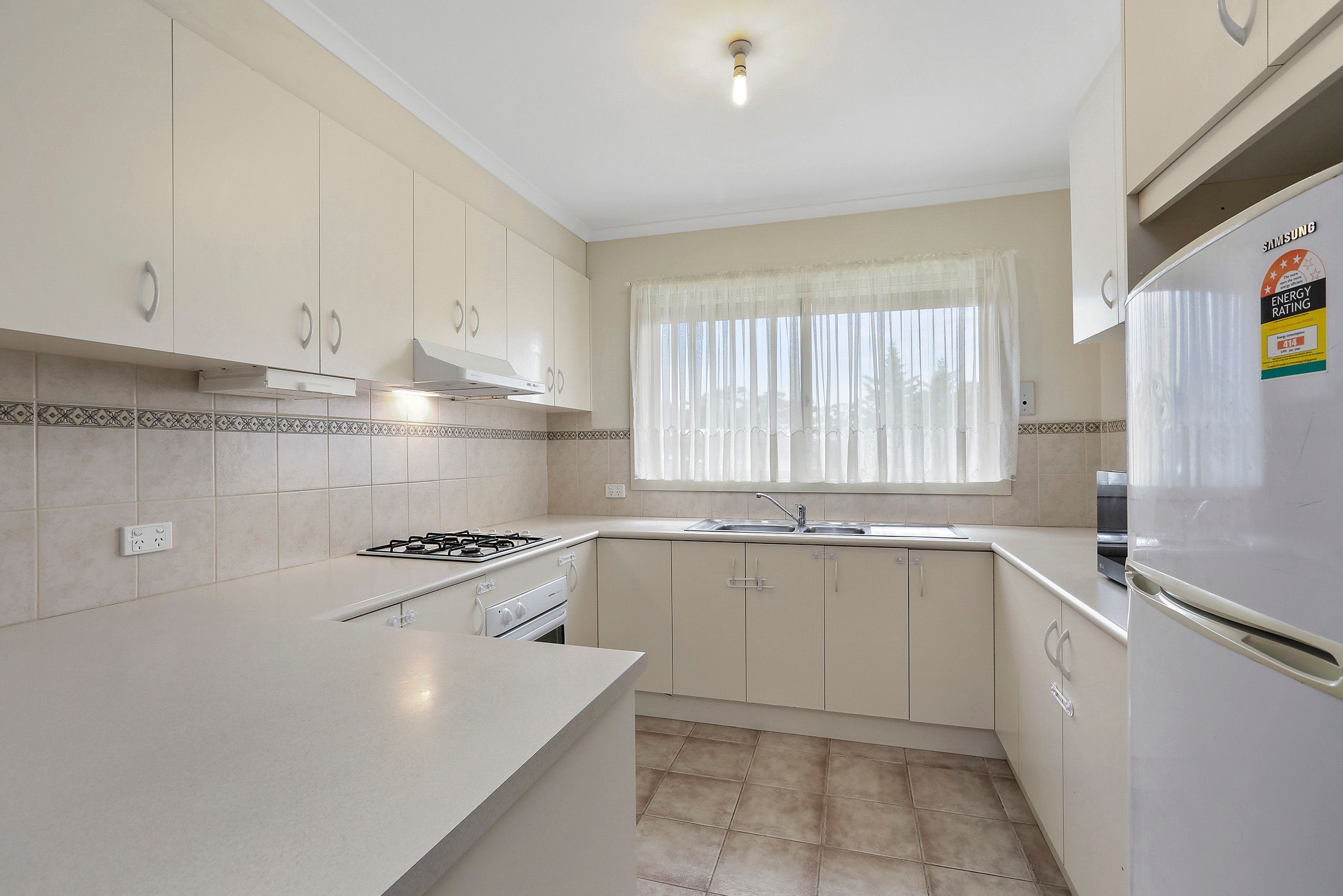 10 Clover Street, Lara, VIC 3212