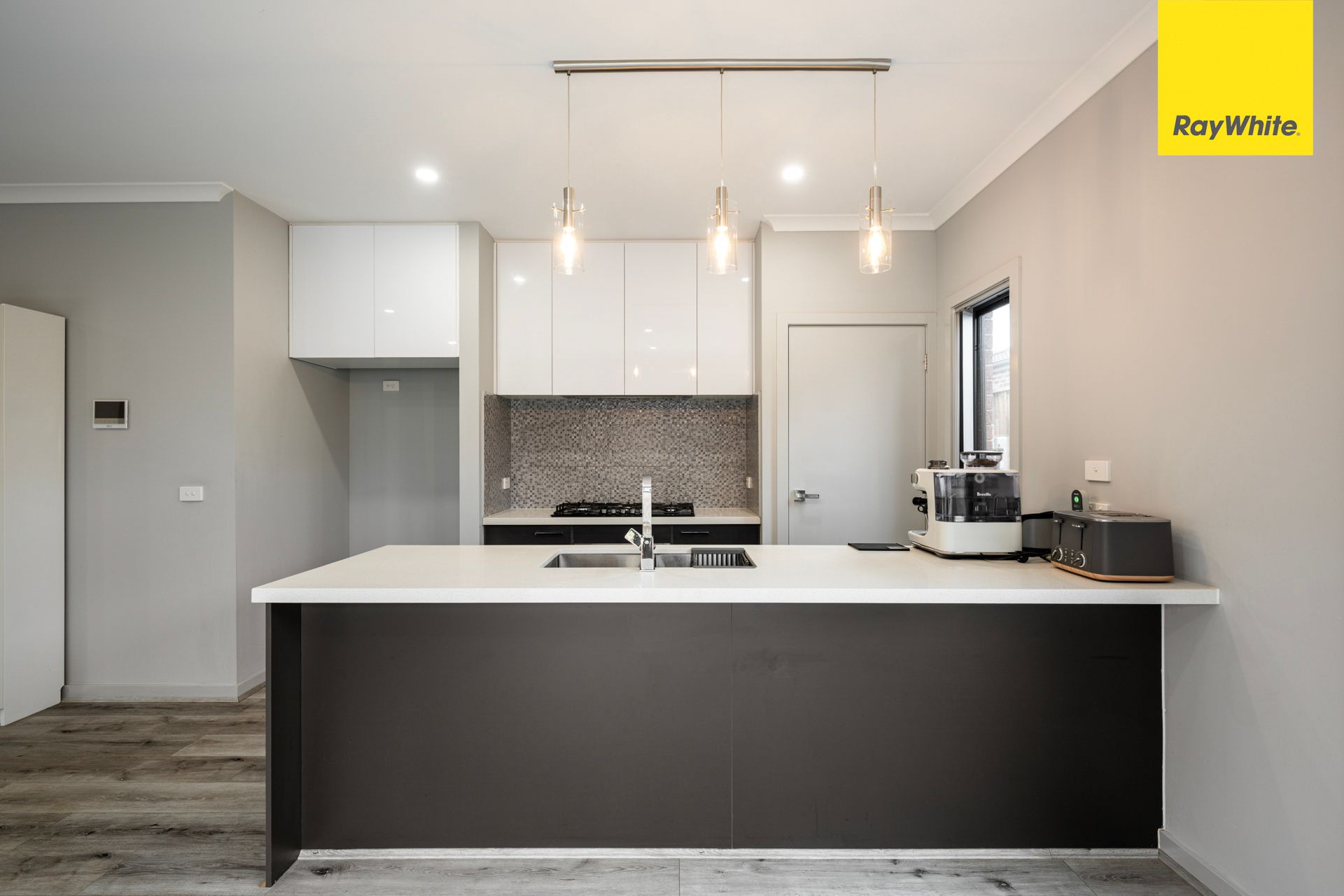 17 Neville Street — photo 11 of 20