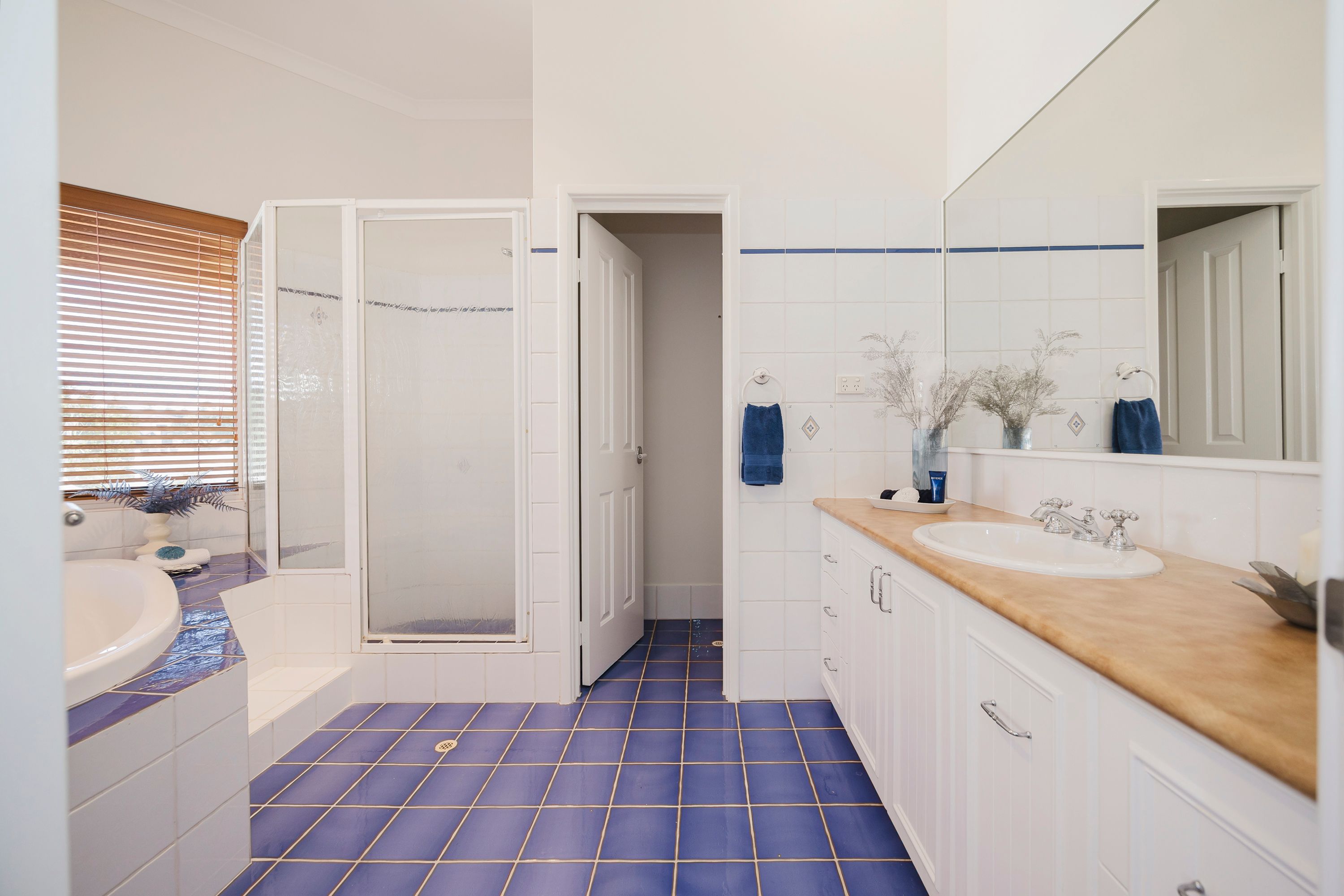 23 Alta Laguna Crescent, Ballajura, WA 6066 - Sold House - Ray White ...