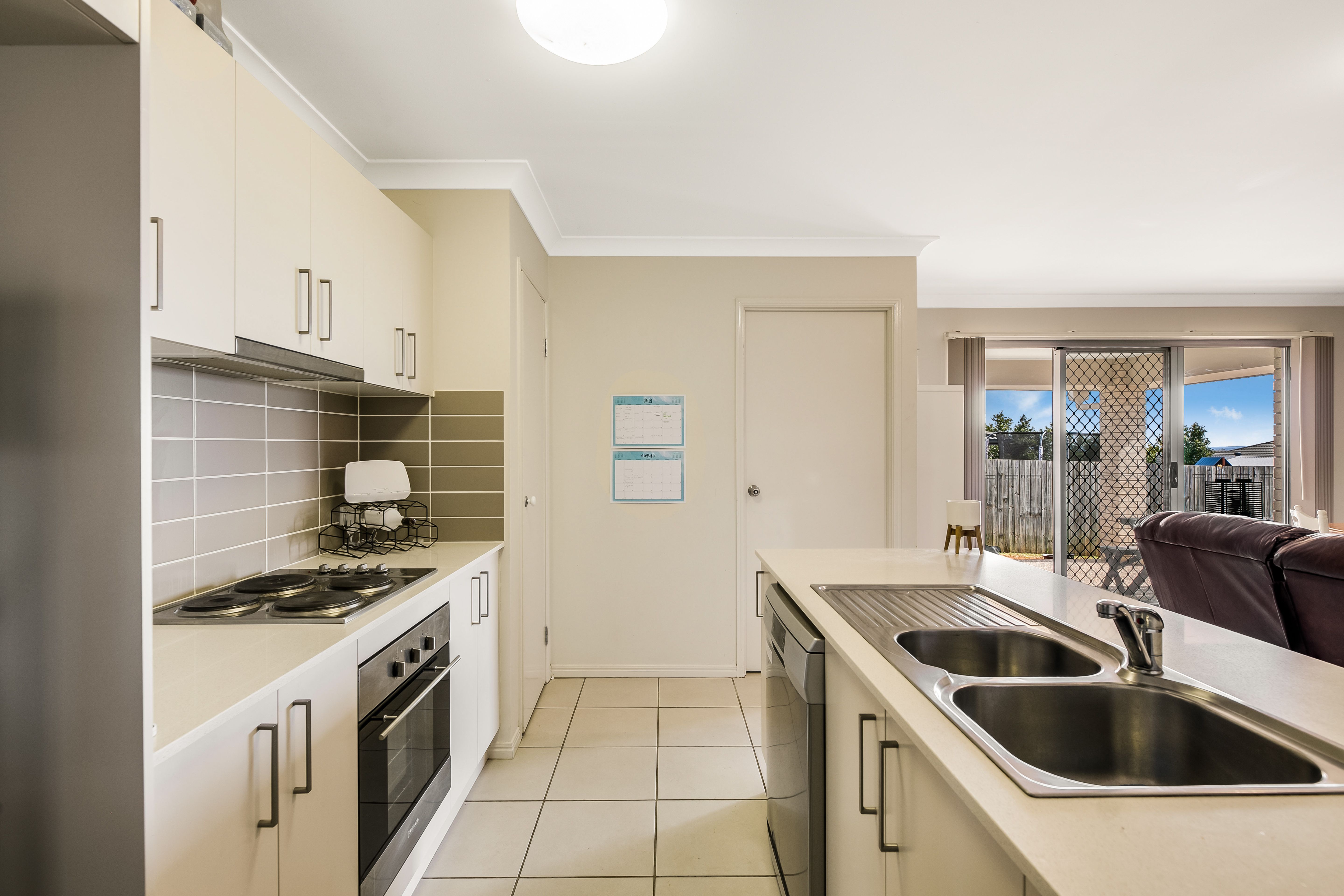 12 Goshawk Drive, Kleinton, QLD 4352
