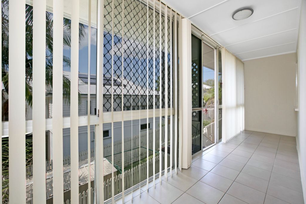 2/18 Victor Street, Holland Park, QLD 4121