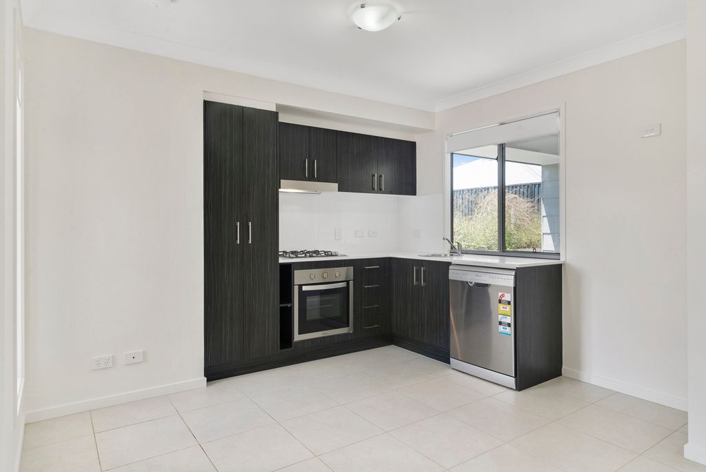 Unit 1/14 Cardamon Crescent, Glenvale, QLD 4350