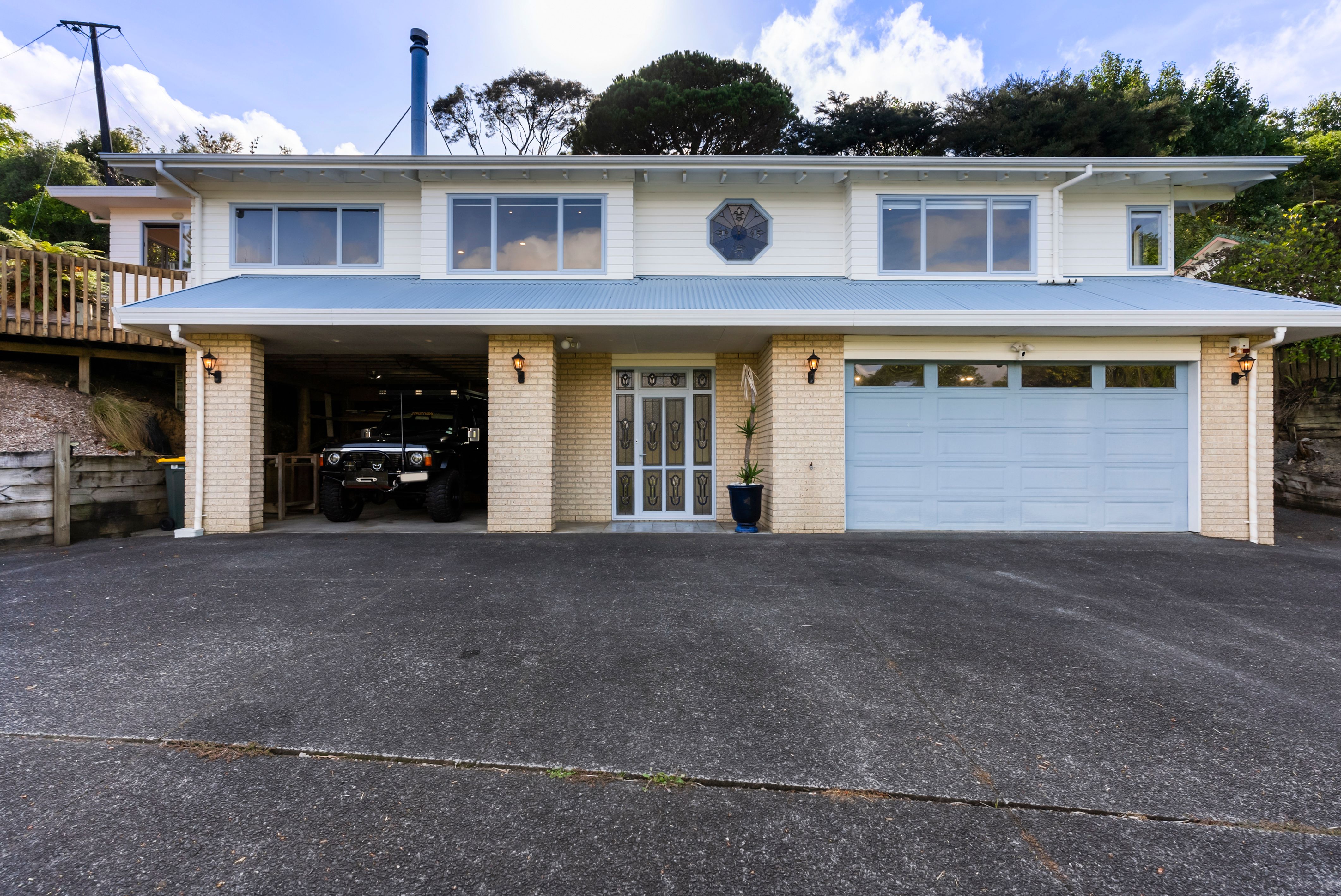 105 Waitakere Road, Waitakere, Waitakere City