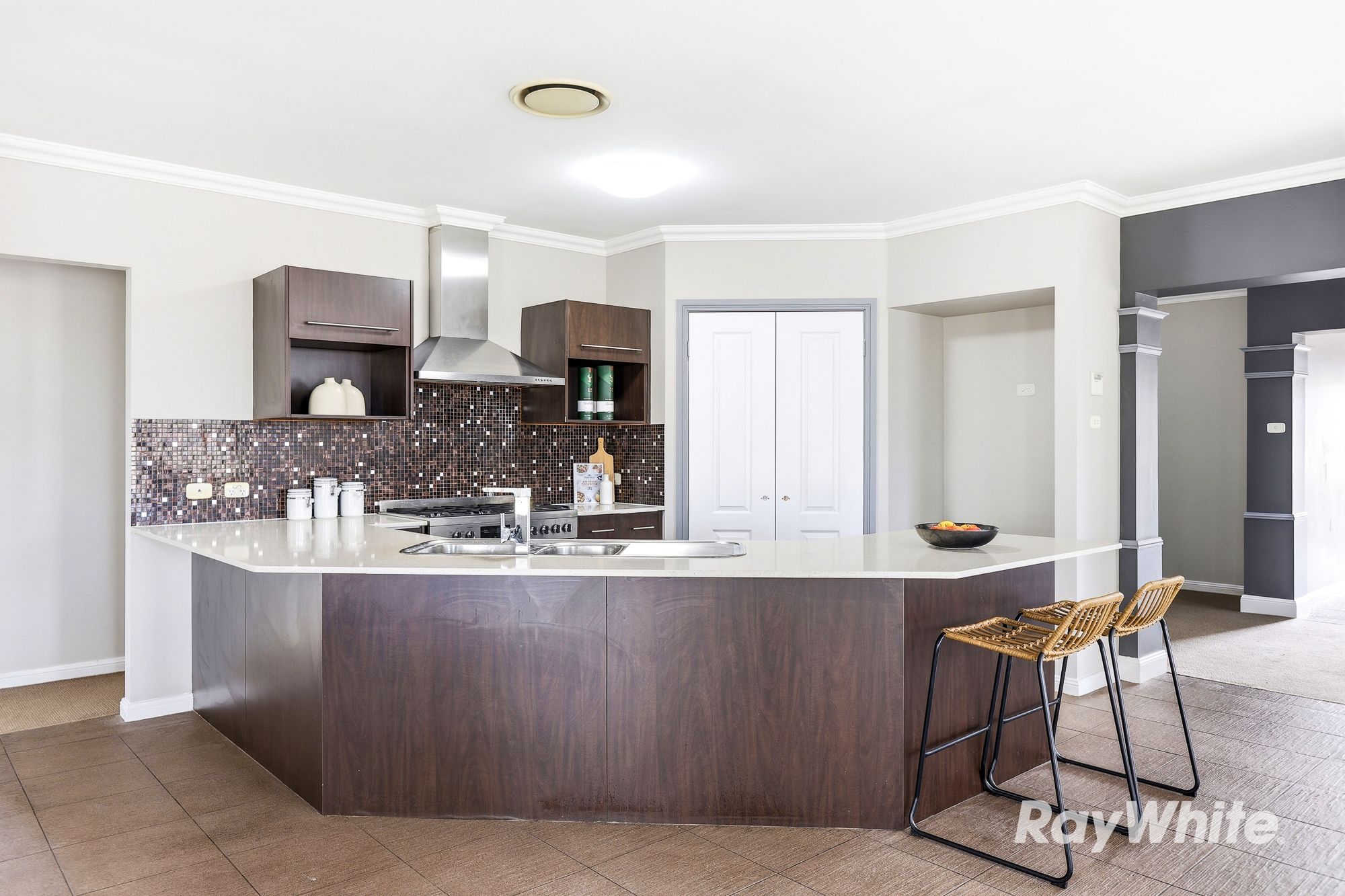 19 Gimi Grove — photo 6 of 21