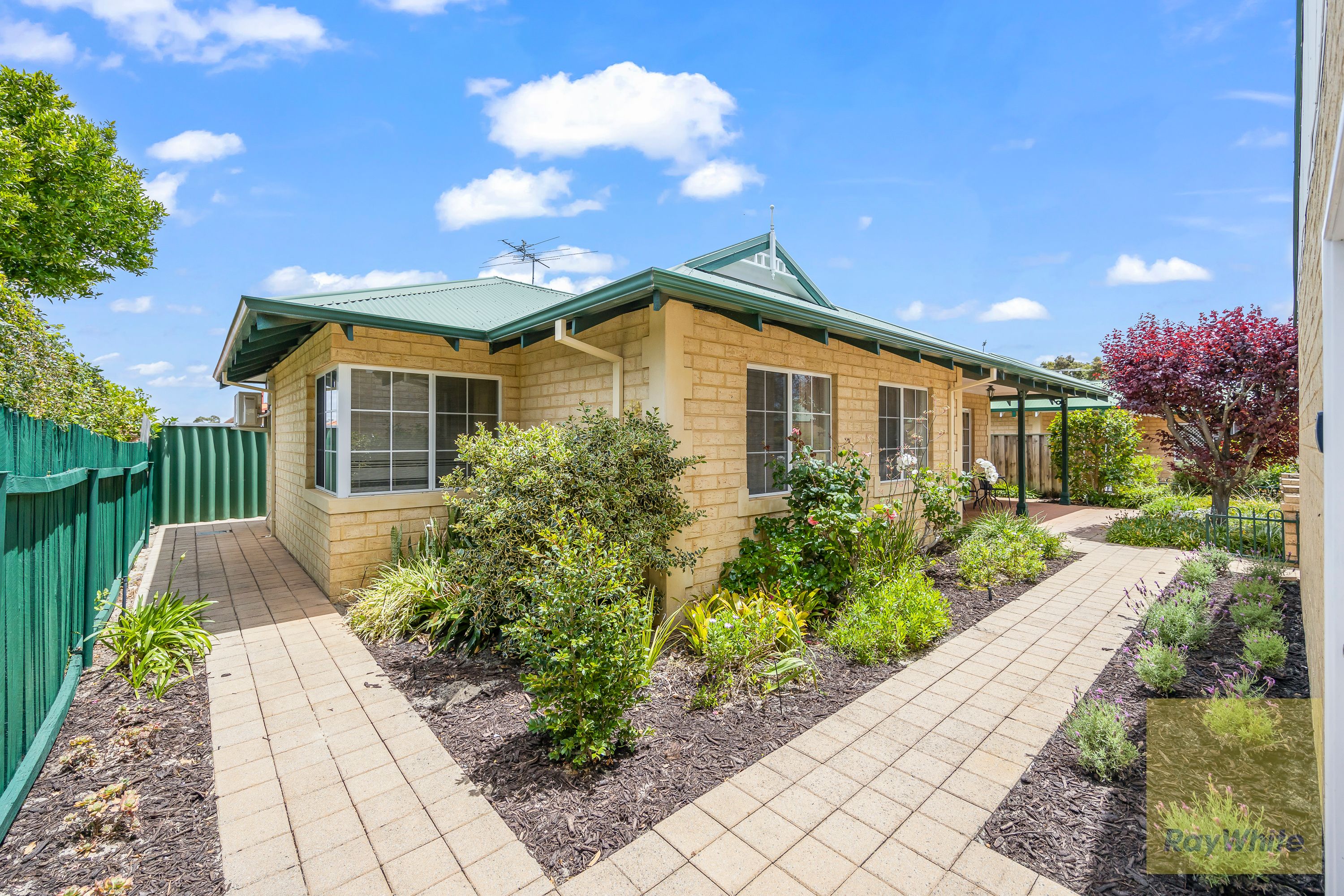 8/22 Canning Road, Kalamunda, WA 6076