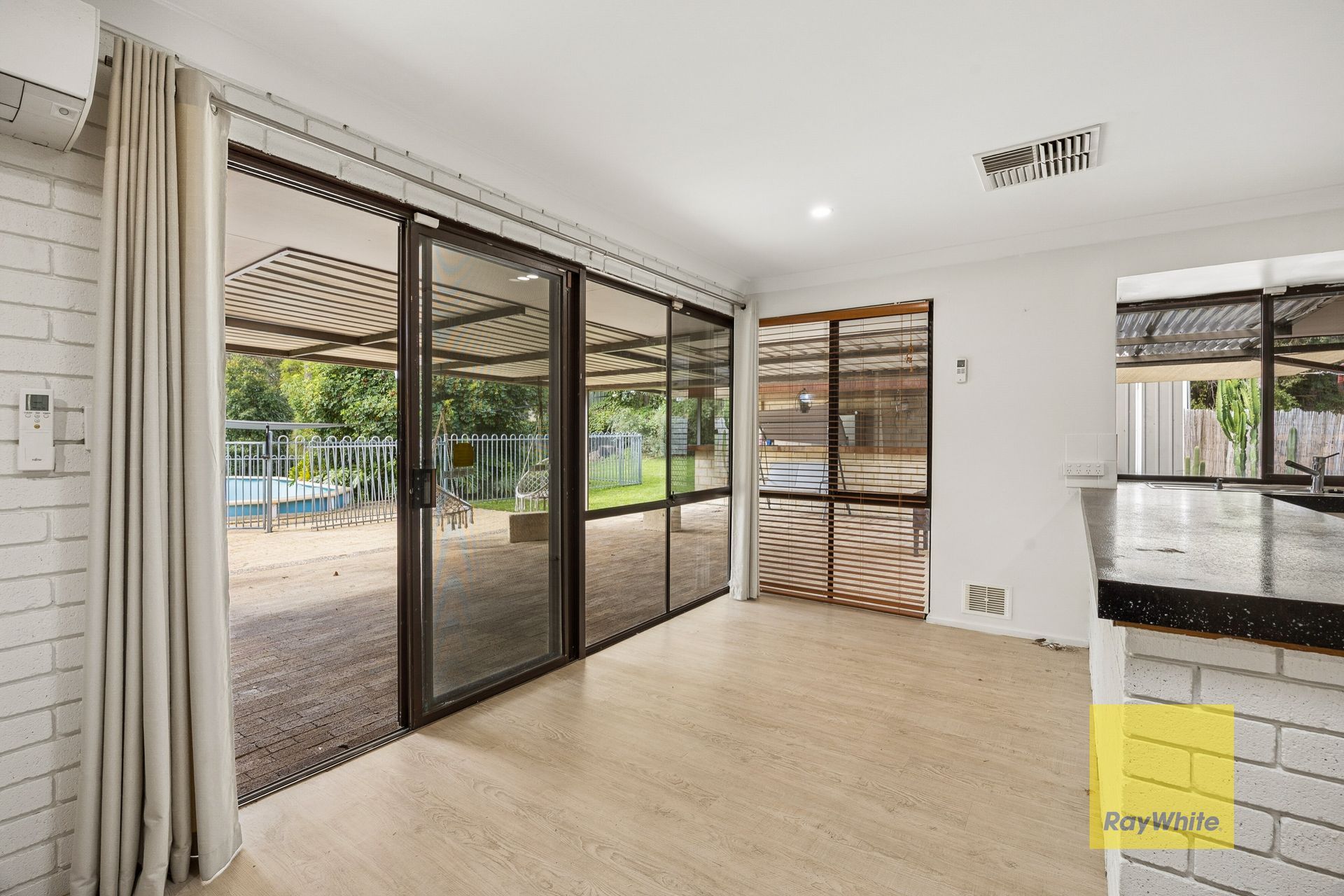 305 Traylen Road — photo 13 of 30