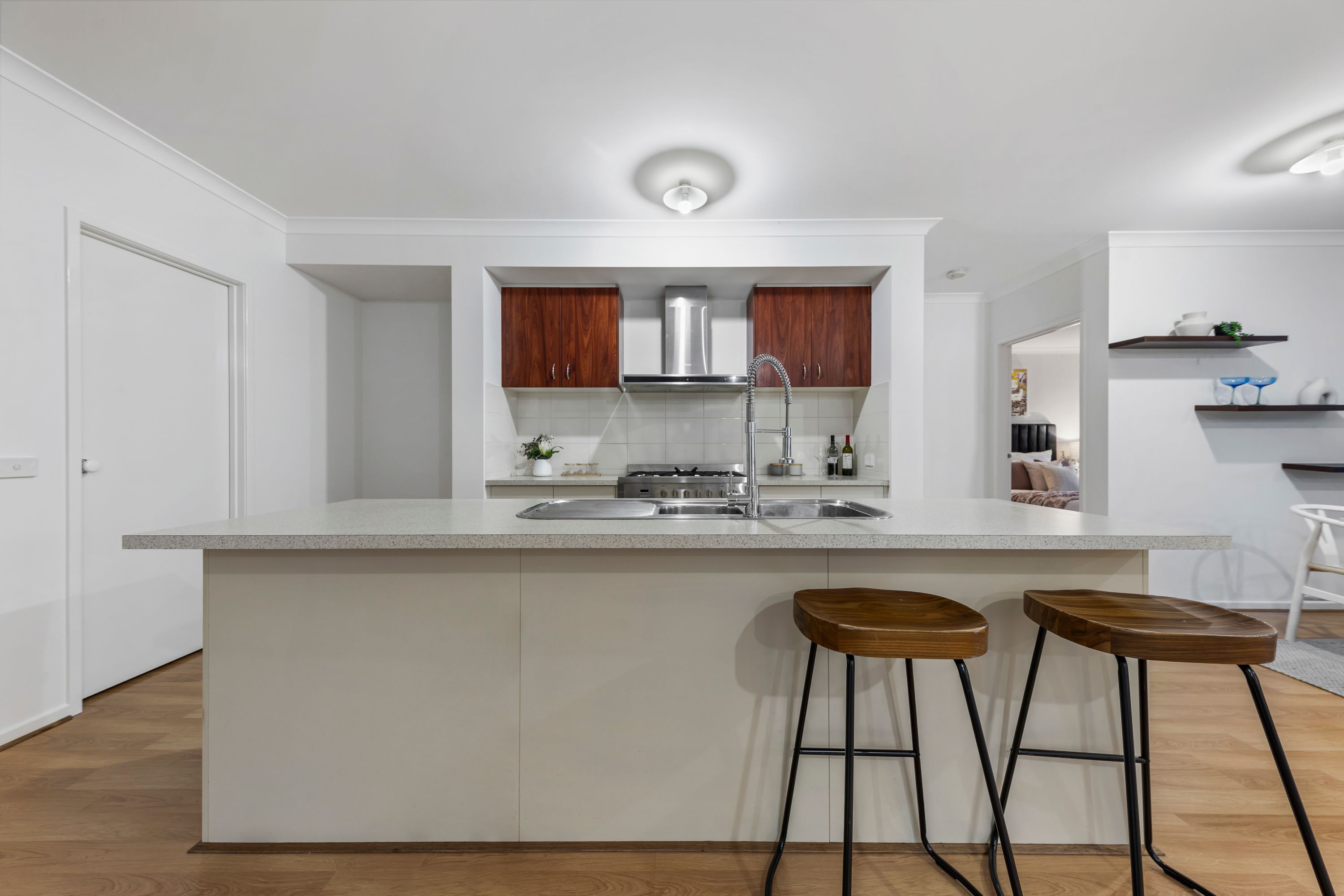 49 Linden Tree Way — photo 8 of 28
