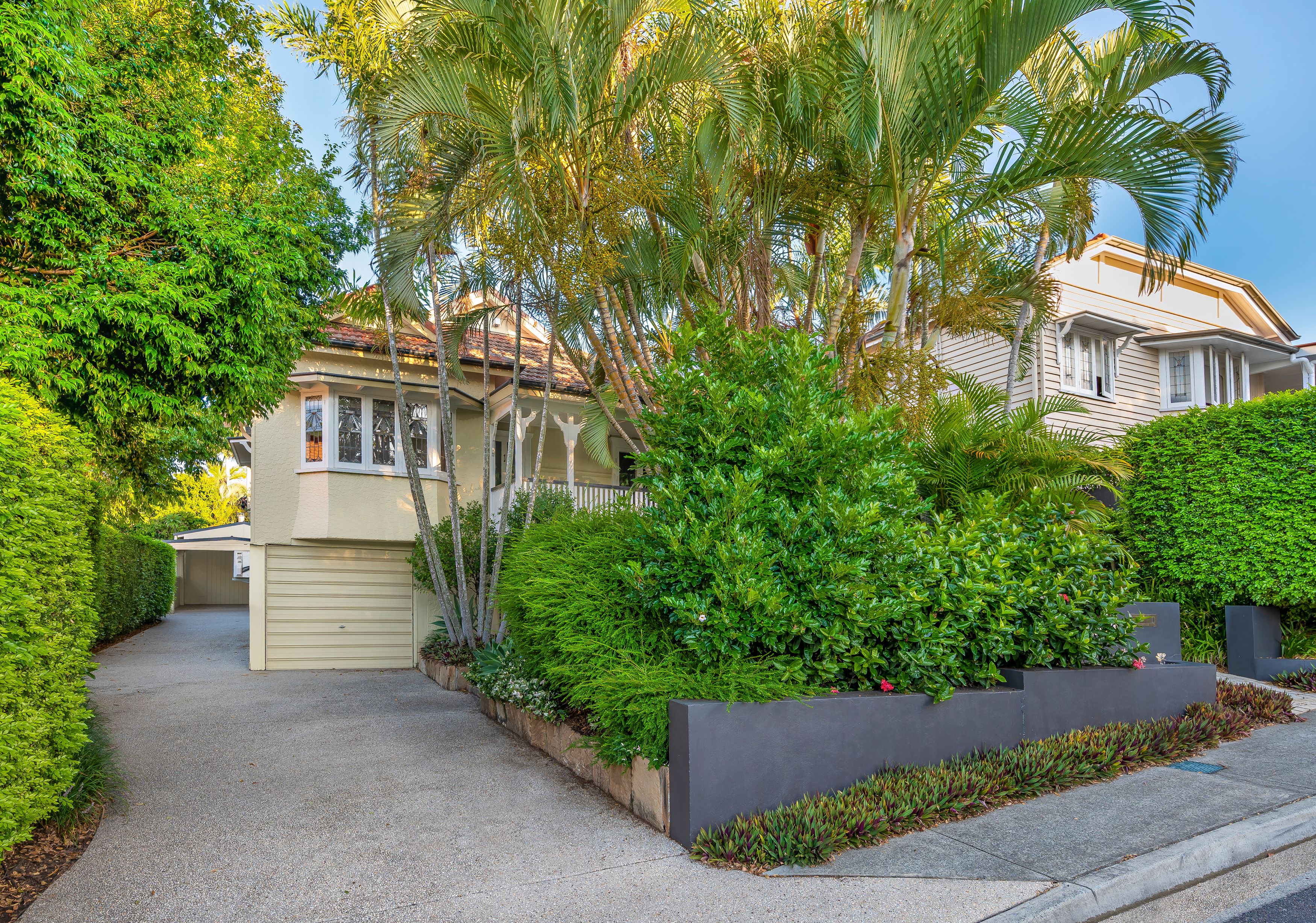 123 Crescent Road, Hamilton QLD 4007