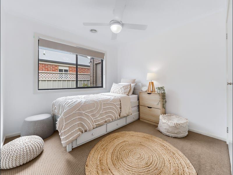 5 Thenford Close — photo 12 of 17