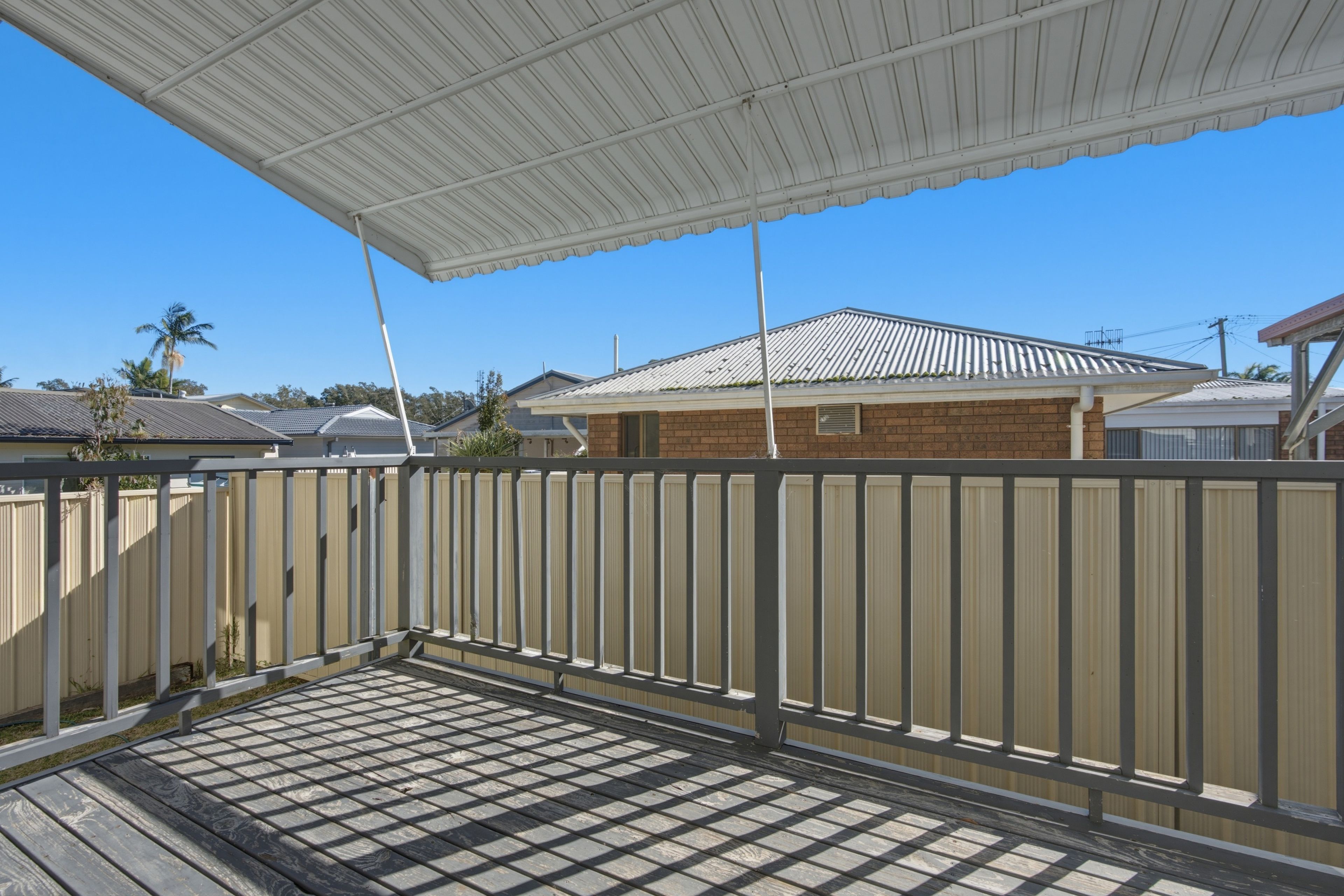 27 & 27a Cadonia Road — photo 21 of 23