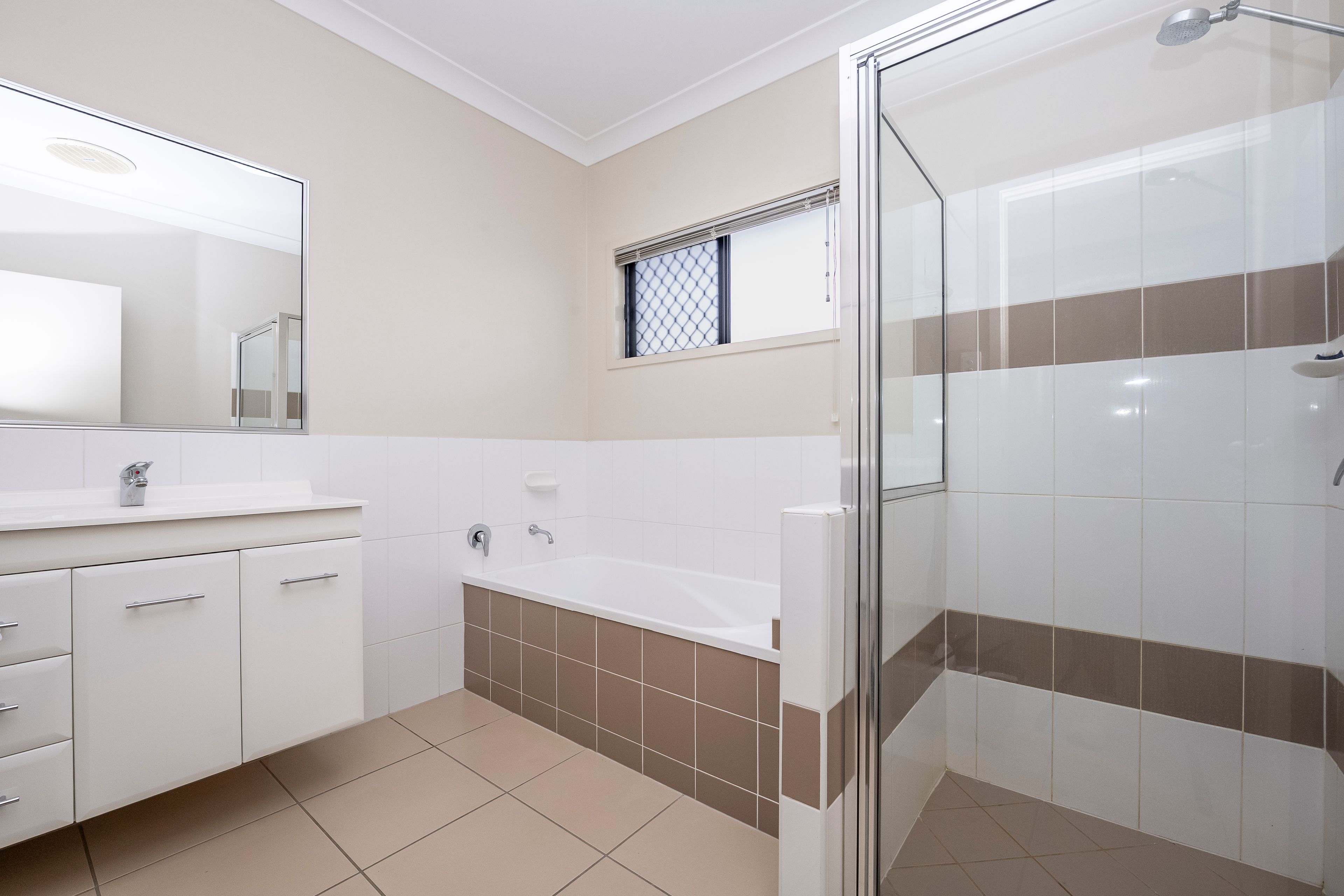 21 Rowley Place — photo 9 of 14