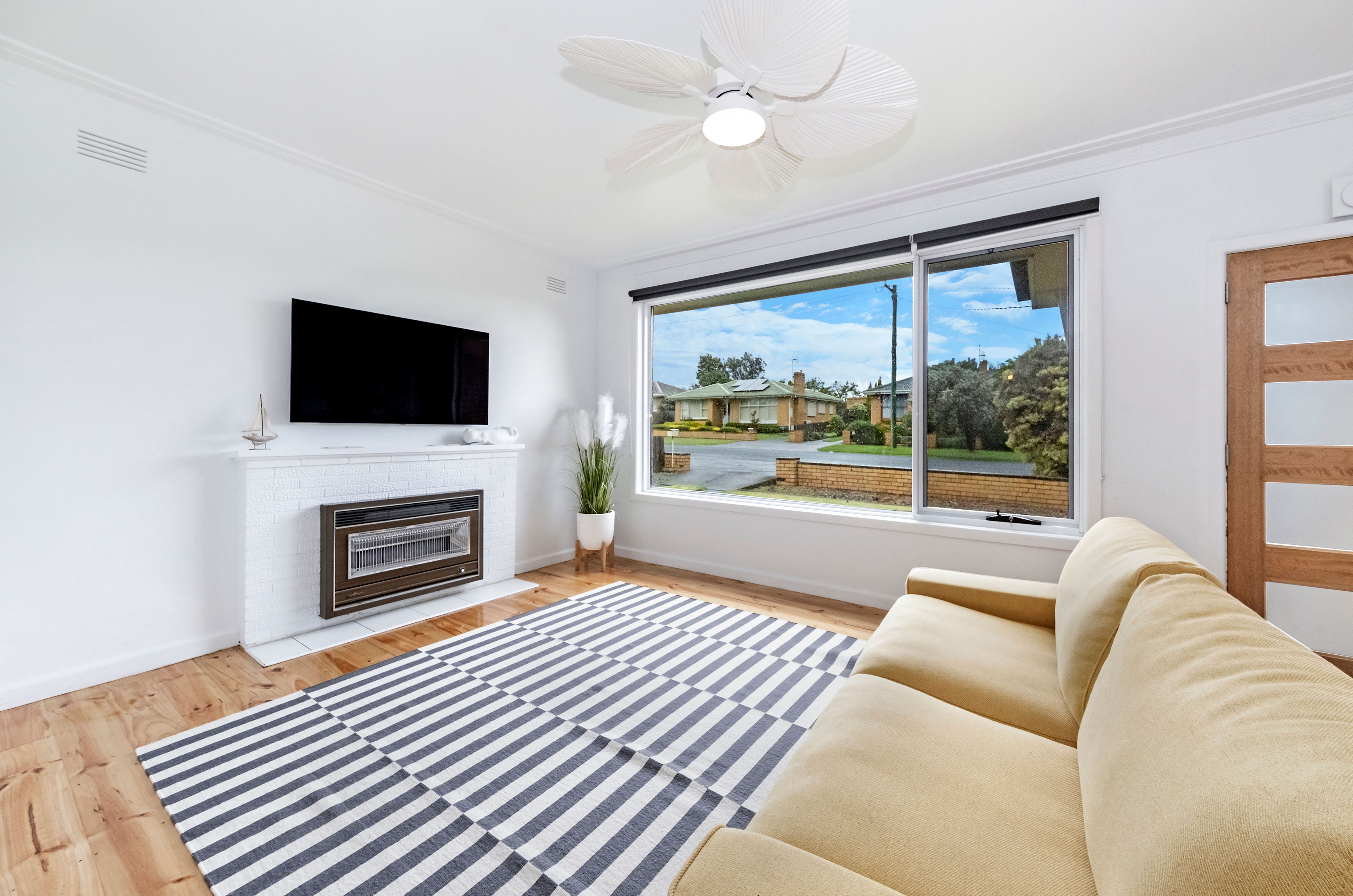 16 Reginald Grove, Warrnambool, VIC 3280
