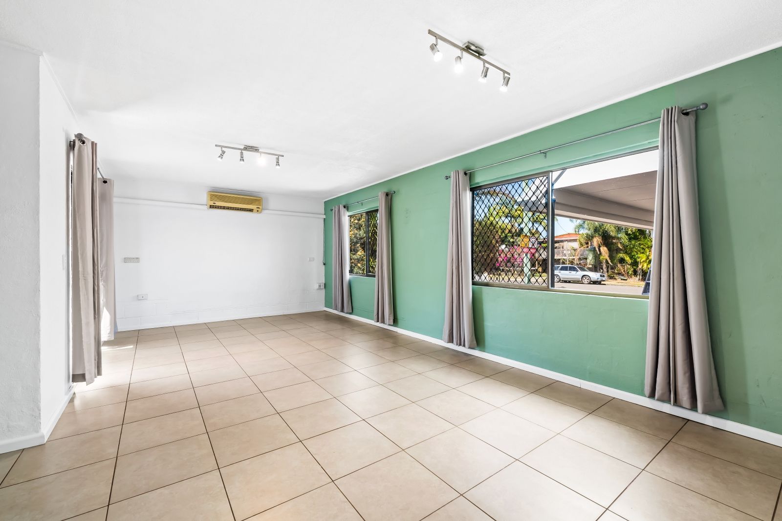 1/234 Broadwater Avenue West, Maroochydore, QLD 4558