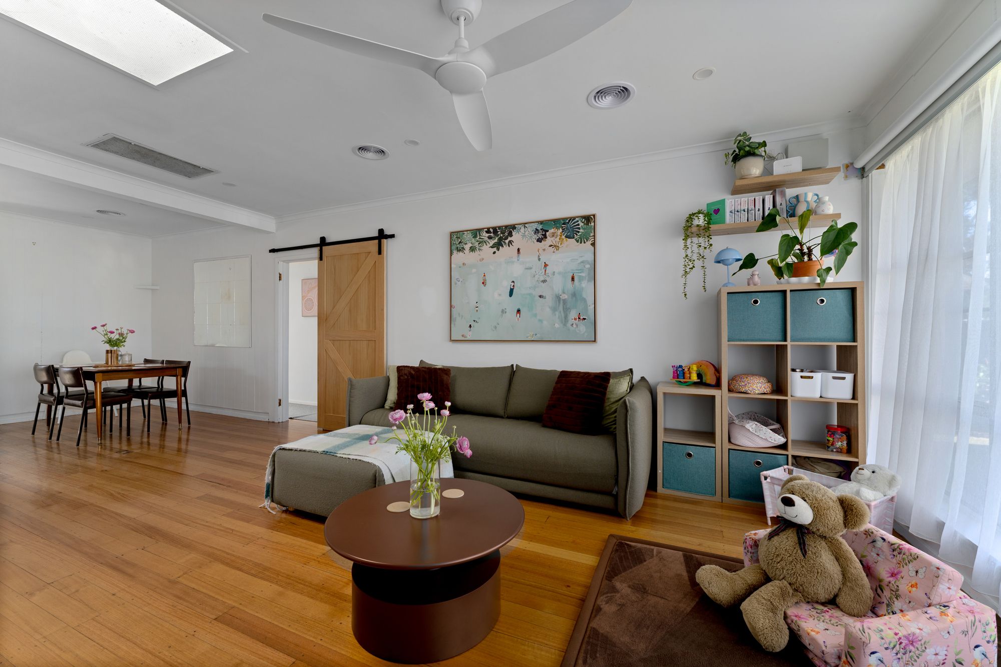 4 Kaye Crescent — photo 3 of 12
