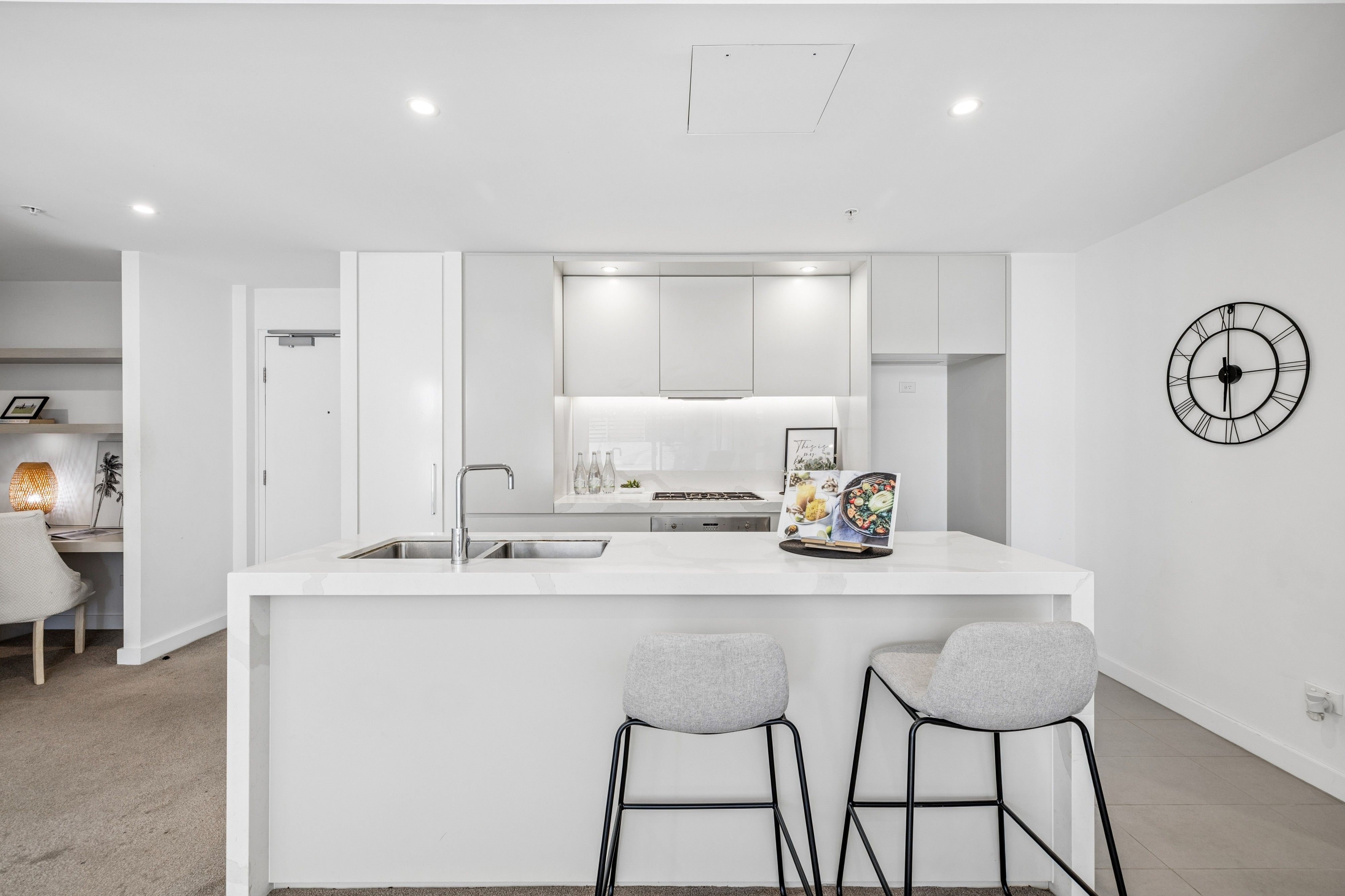 206/2 Chisholm Street — photo 11 of 20