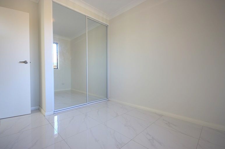 10A Fortinbras Close, Rosemeadow, NSW 2560