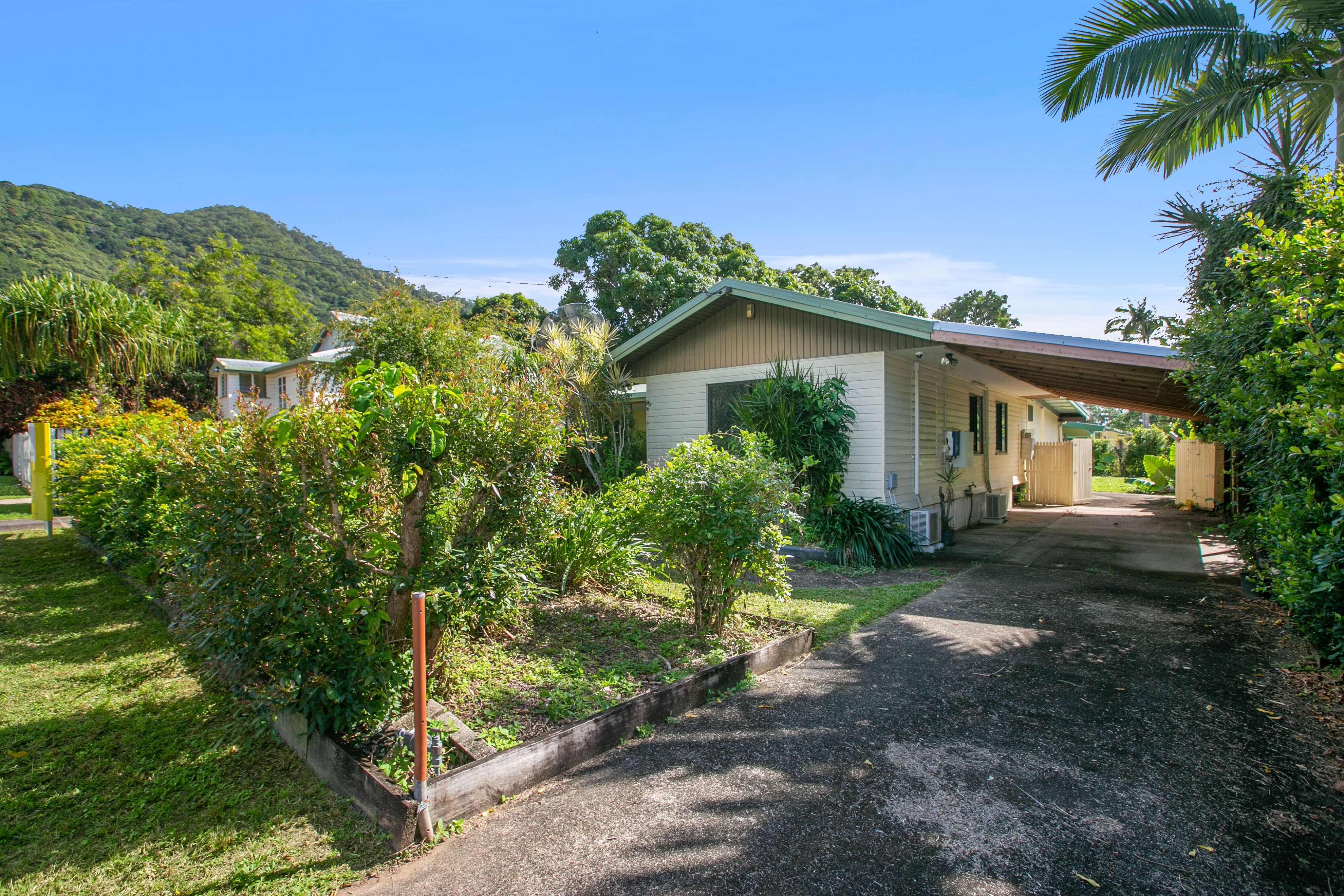 12 Diehm Street, Aeroglen QLD 4870
