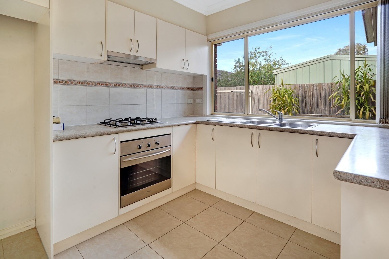 2/26 Dalgety Street, Dandenong South, VIC 3175