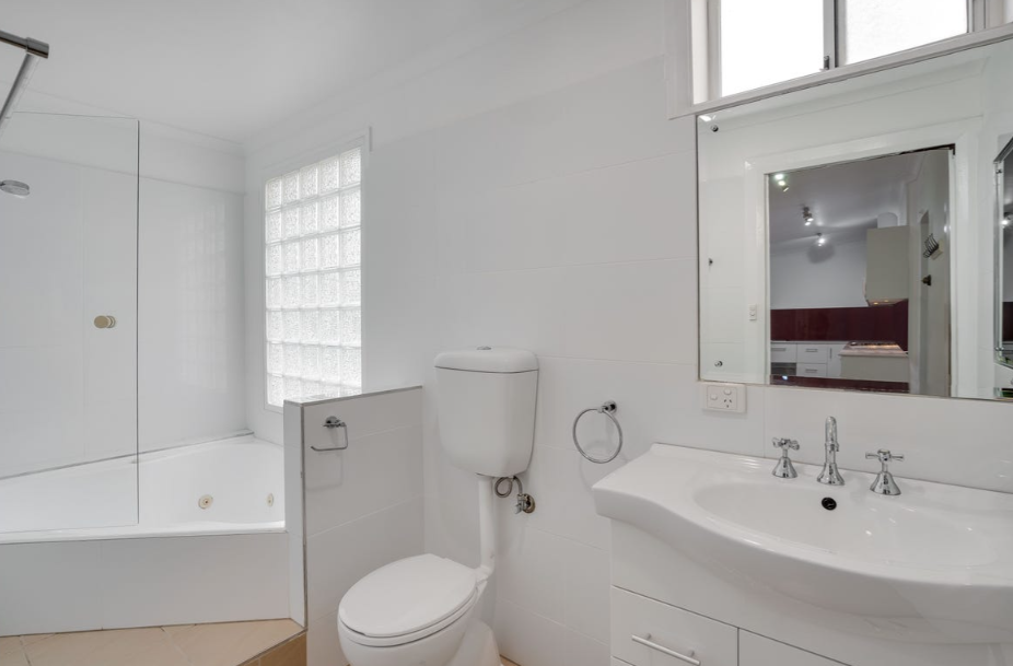 12 Lorne Avenue — photo 14 of 19