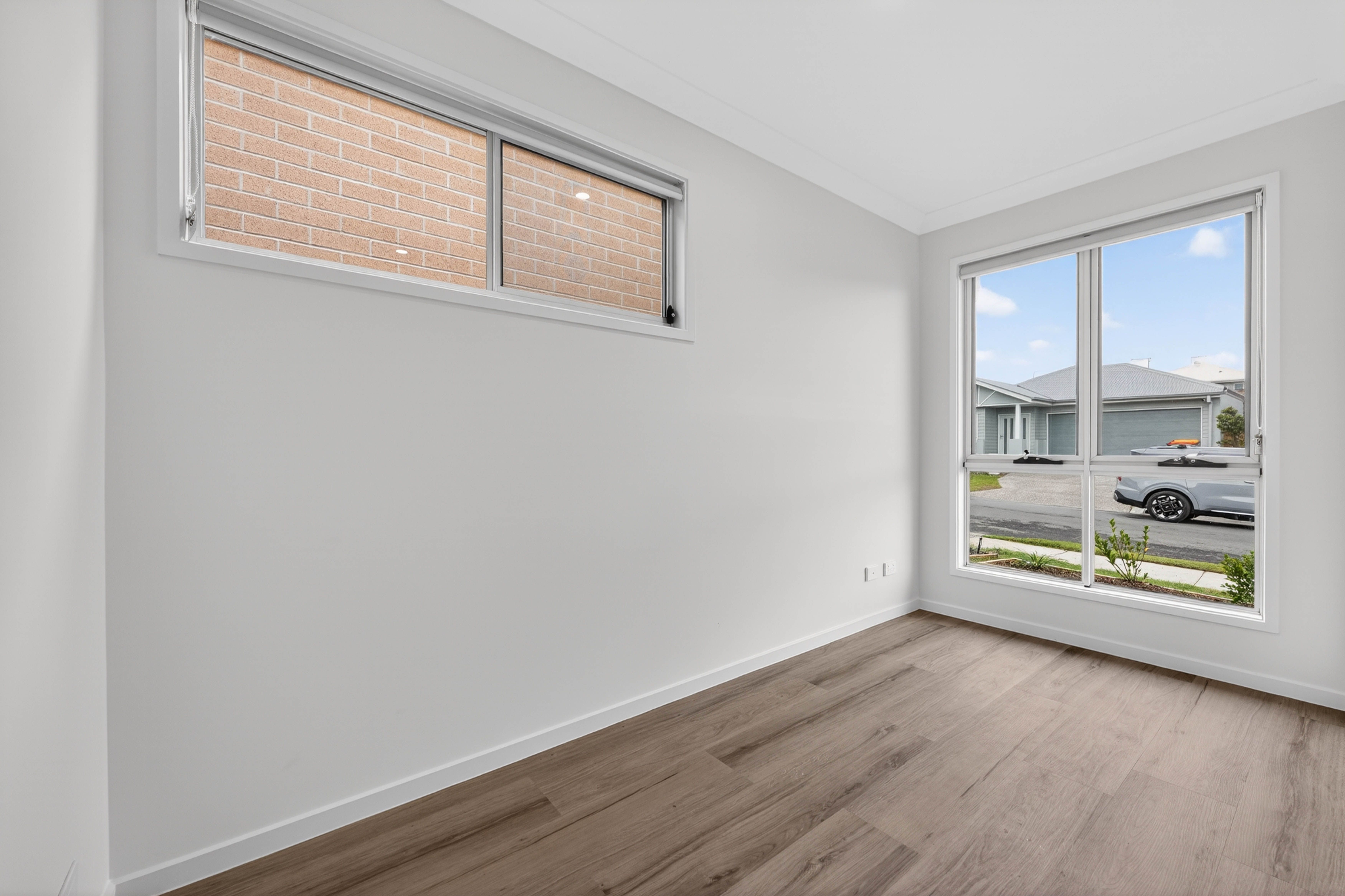 92 Marsdenia Drive — photo 5 of 16