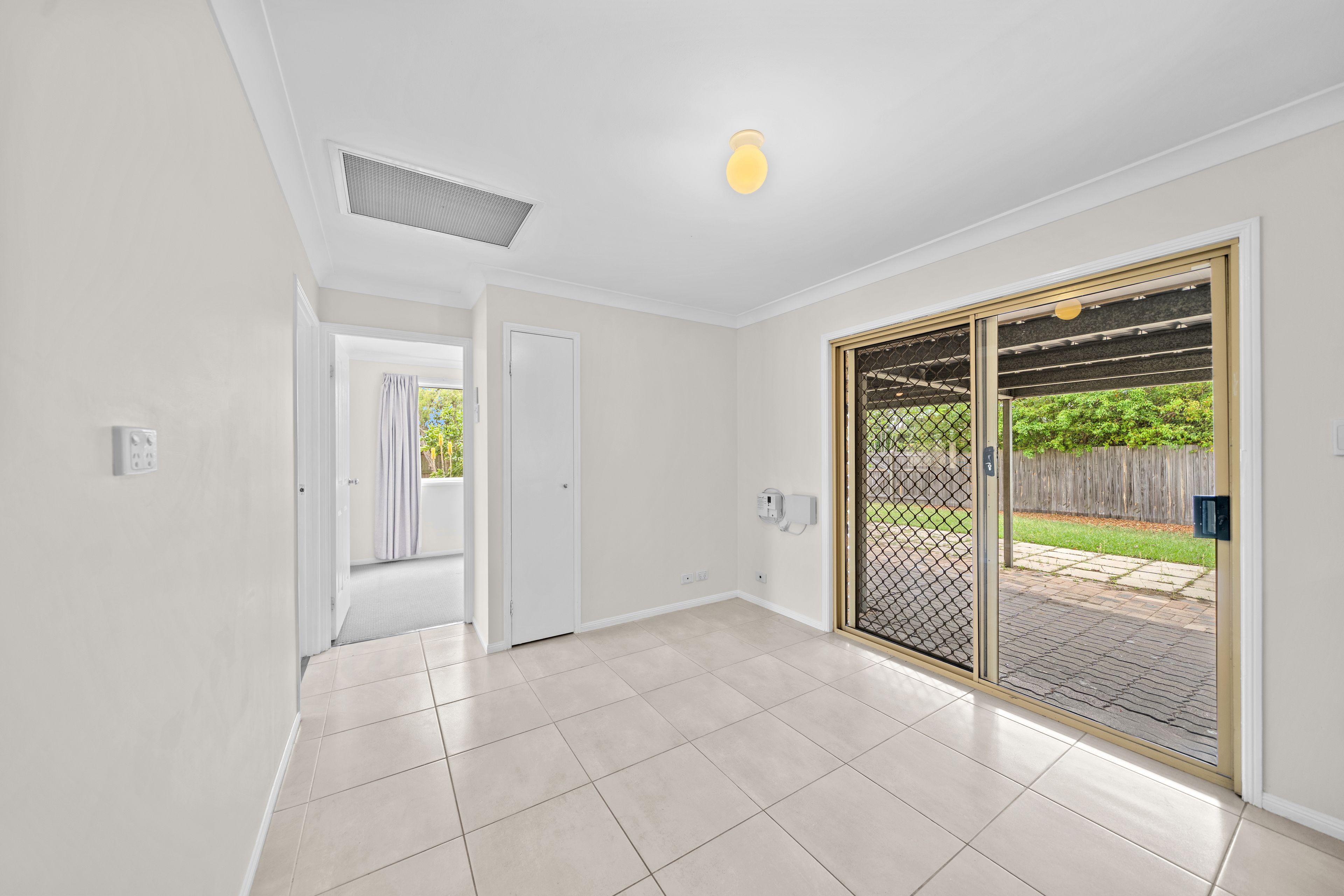 19 Eagle Street — photo 7 of 20
