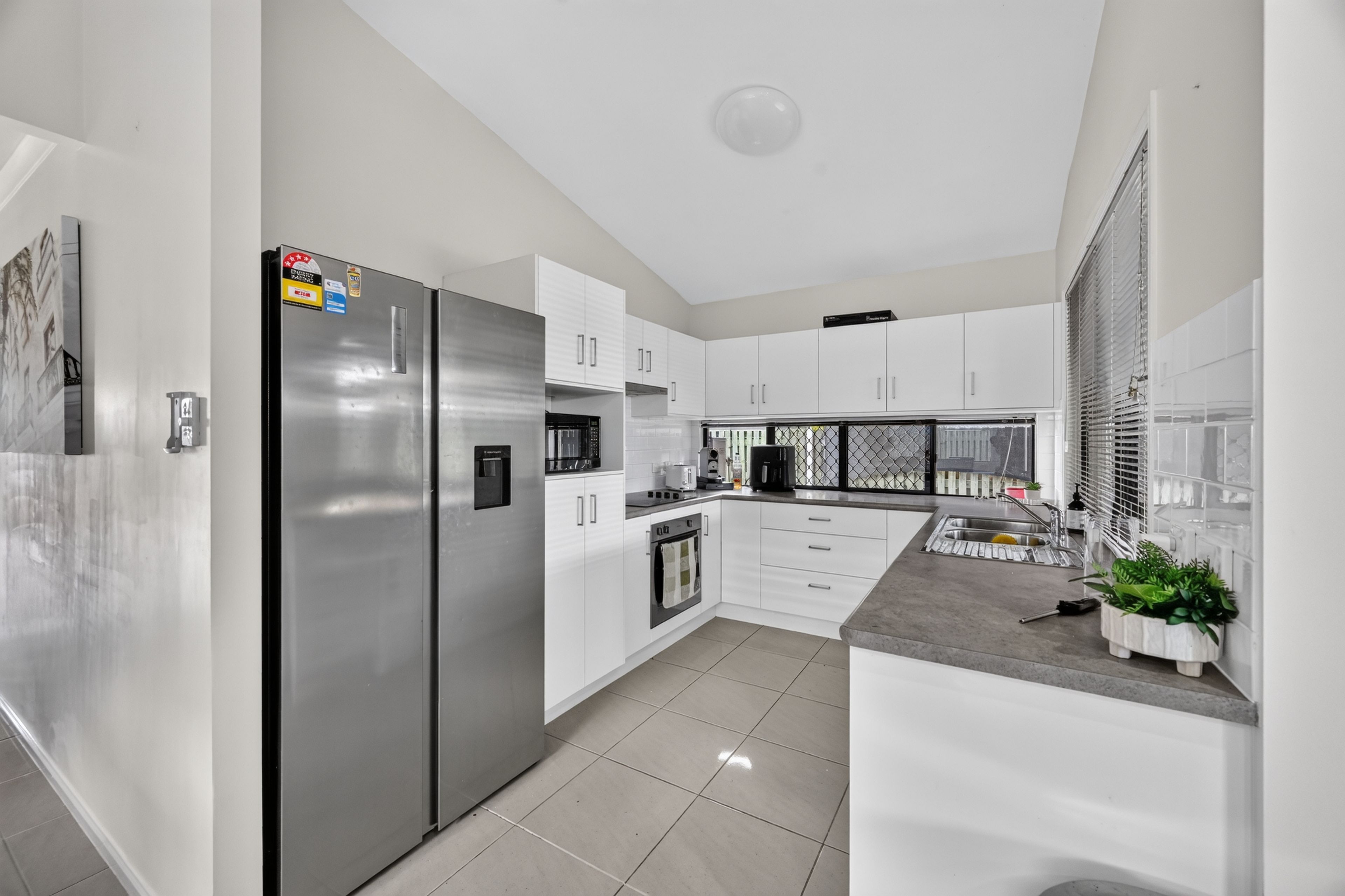75 GRIFFEY Street — photo 10 of 15