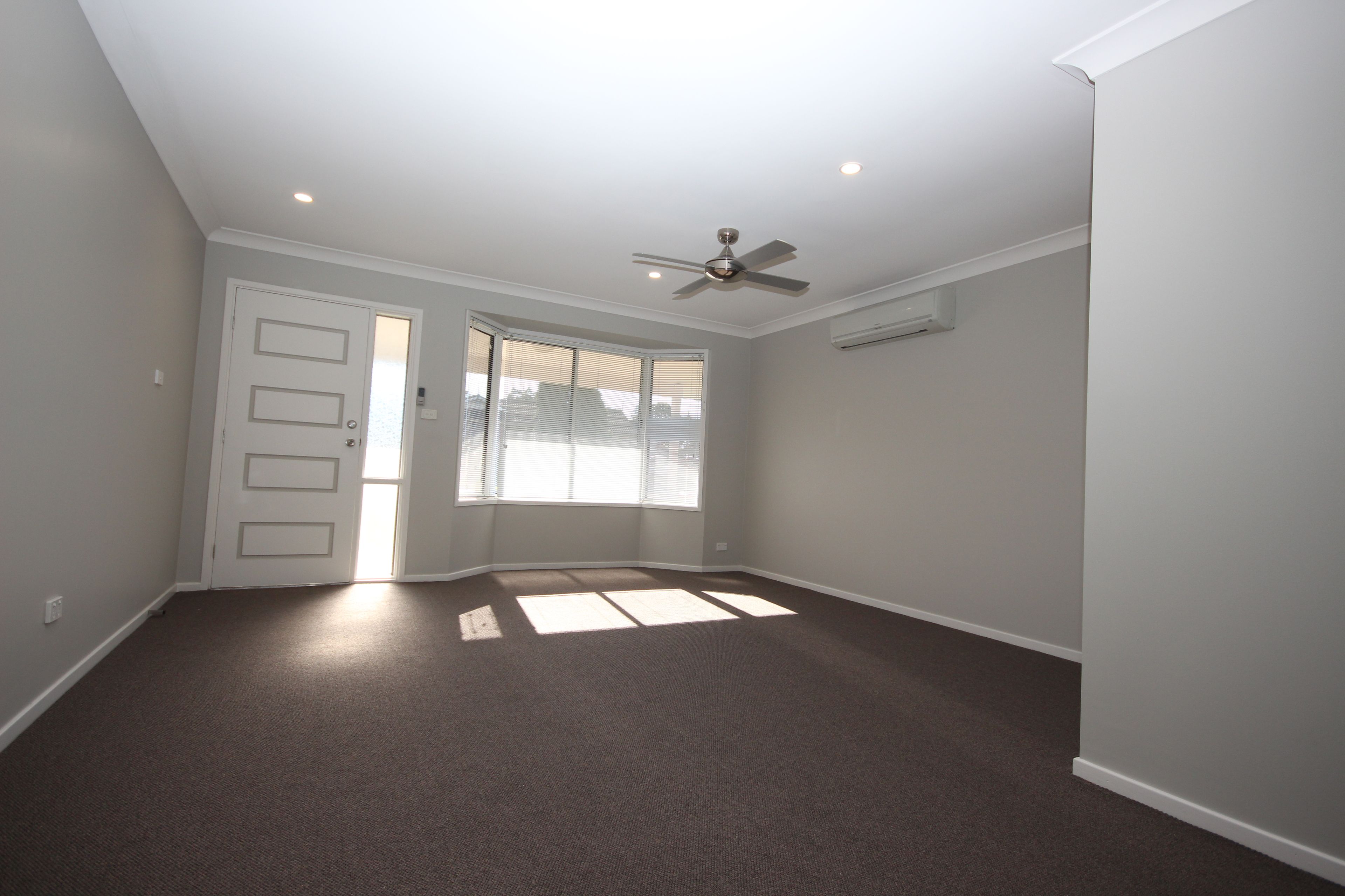 1/50 Angophora Drive, Warabrook, NSW 2304