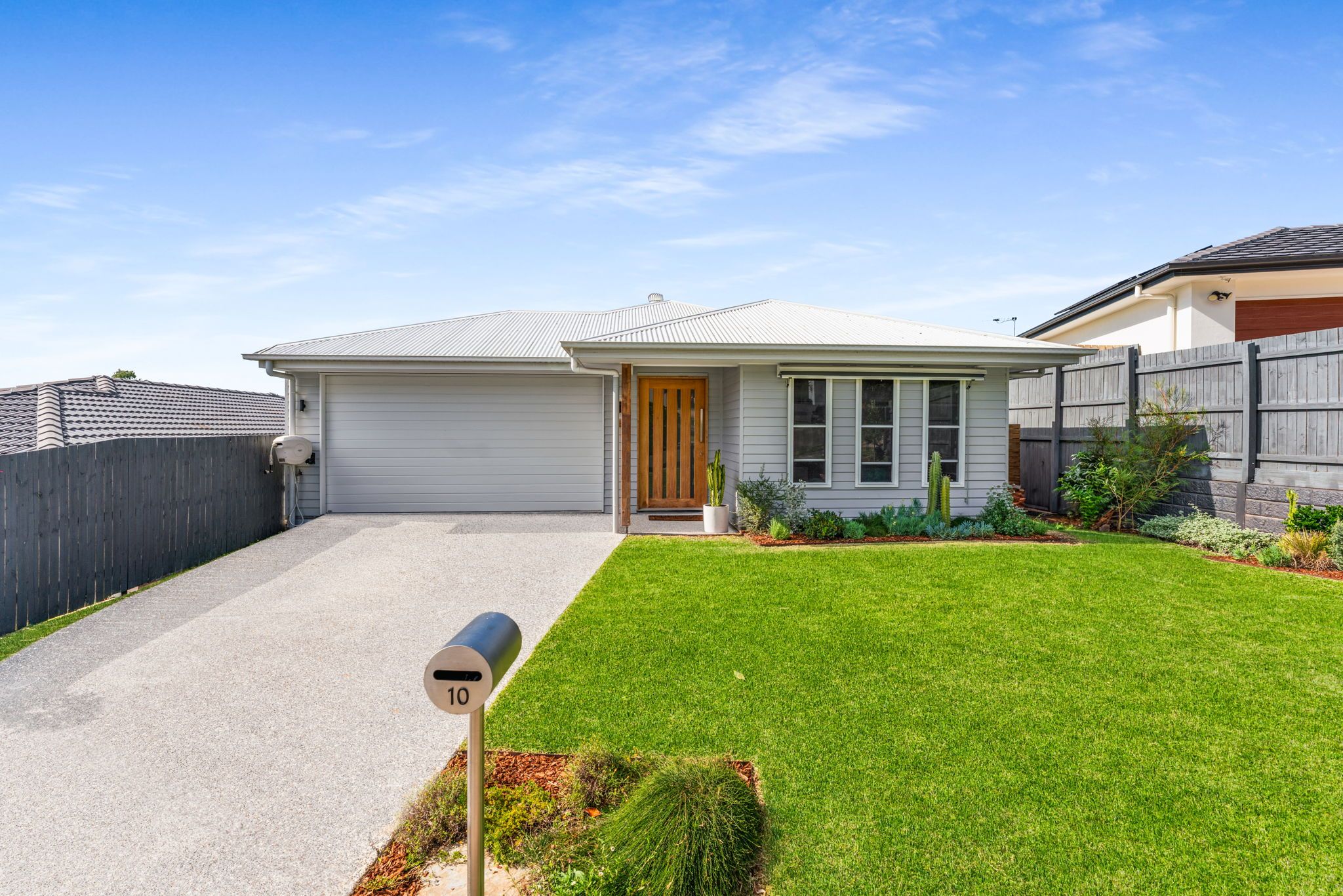 10 O'Connor Court, Augustine Heights, QLD 4300